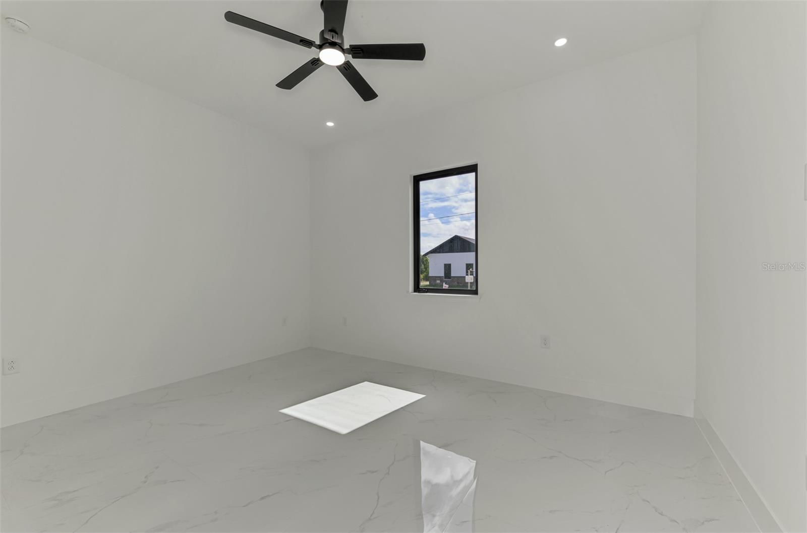 9468 ATTICA CIR, PORT CHARLOTTE, FL, 33981