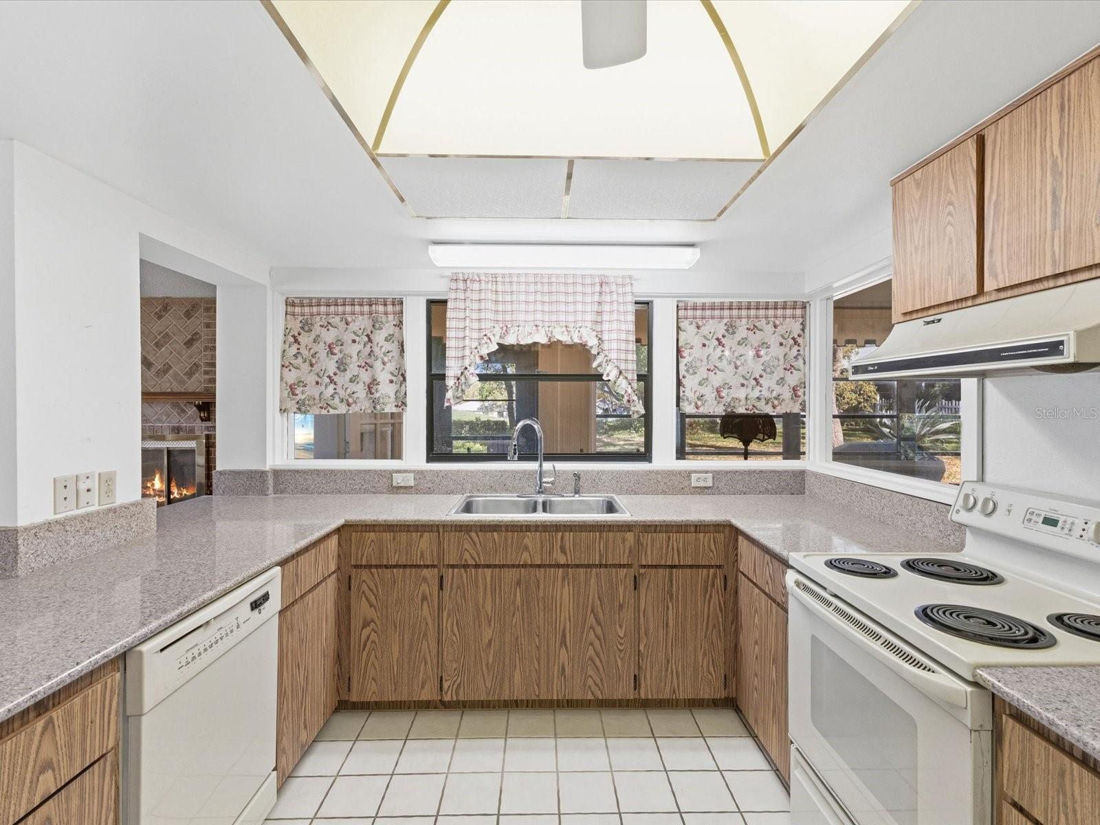 2351 PALM SPRINGS CT, SPRING HILL, FL, 34606
