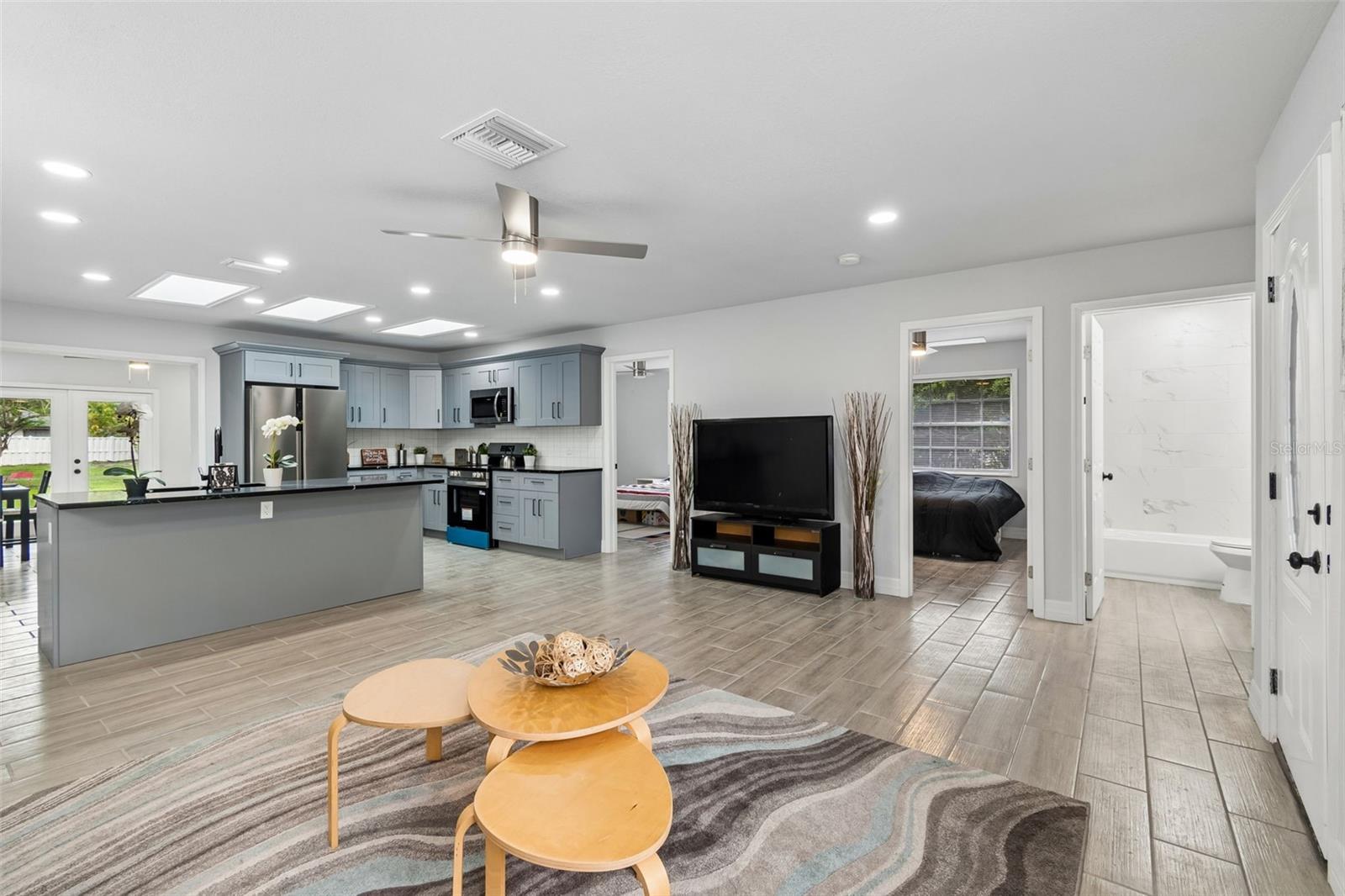 3600 38TH AVE E, BRADENTON, FL, 34208