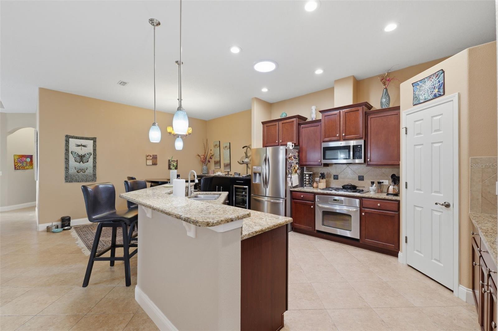 2732 DEVONOAK BLVD, LAND O LAKES, FL, 34638