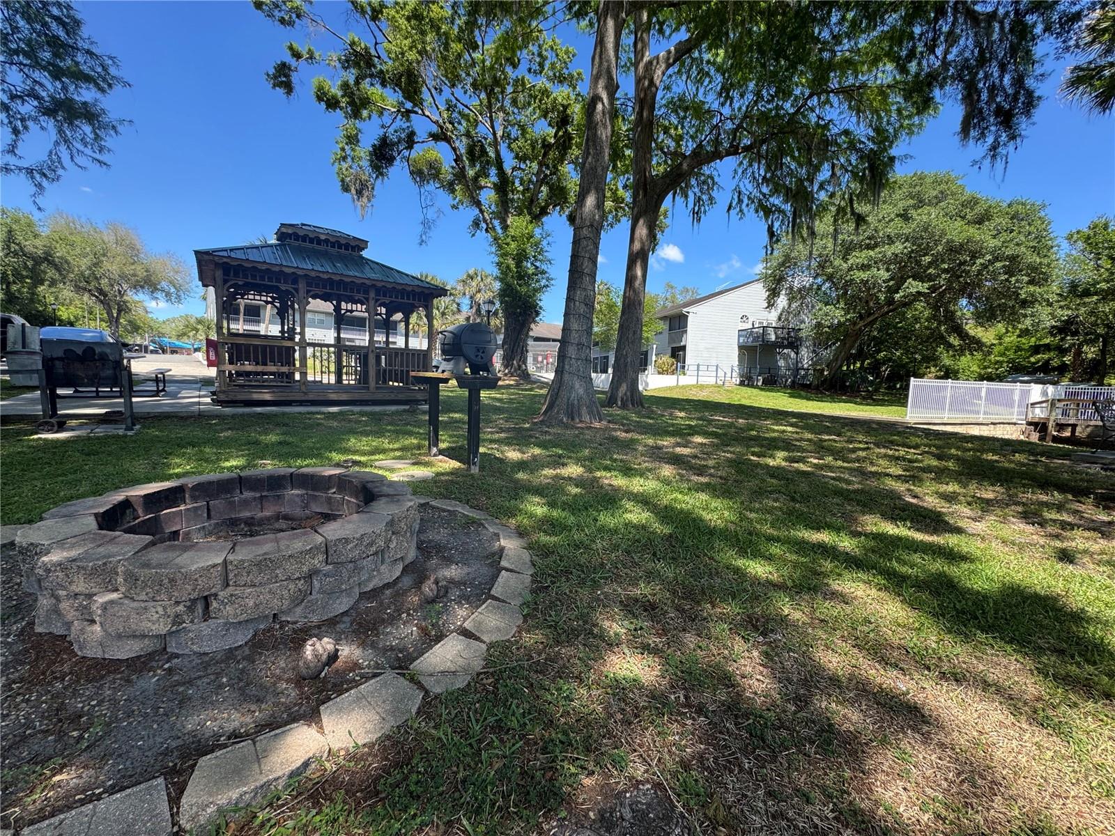 313 DIRKSEN DR #F7, DEBARY, FL, 32713