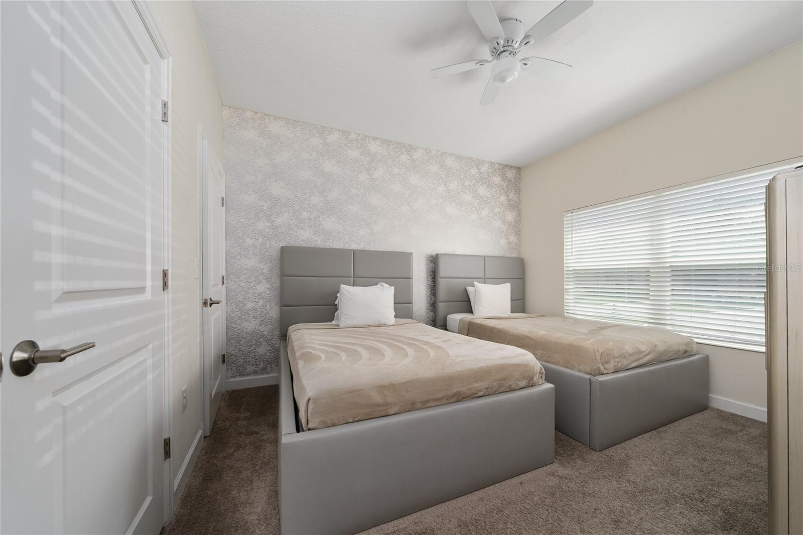 8991 CABOT CLIFFS DR, DAVENPORT, FL, 33896