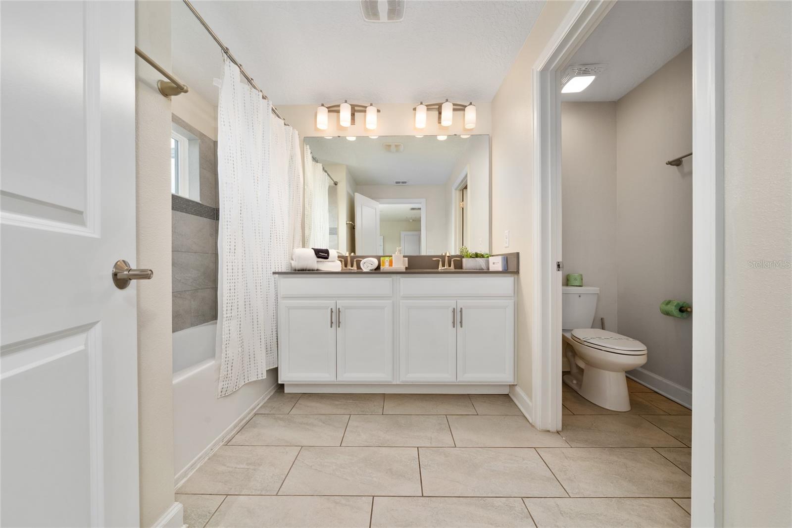 8991 CABOT CLIFFS DR, DAVENPORT, FL, 33896