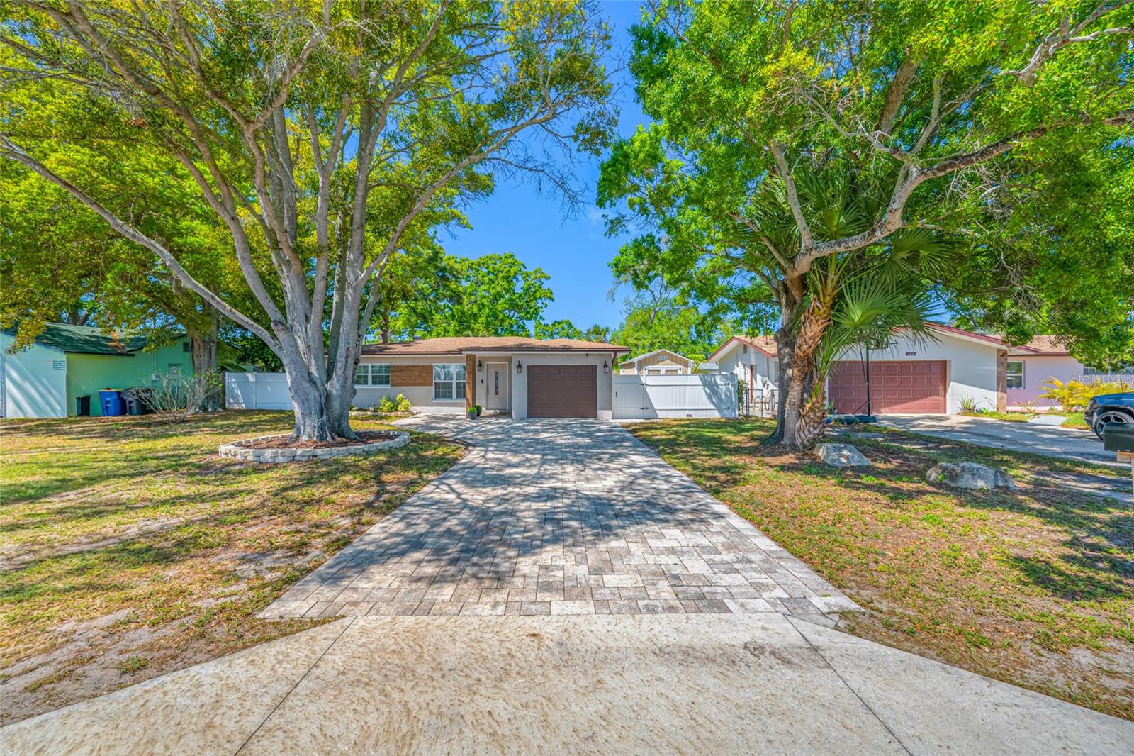 2212 NE COACHMAN RD, CLEARWATER, FL, 33765