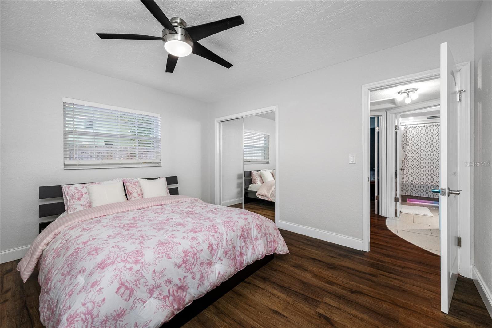 2212 NE COACHMAN RD, CLEARWATER, FL, 33765