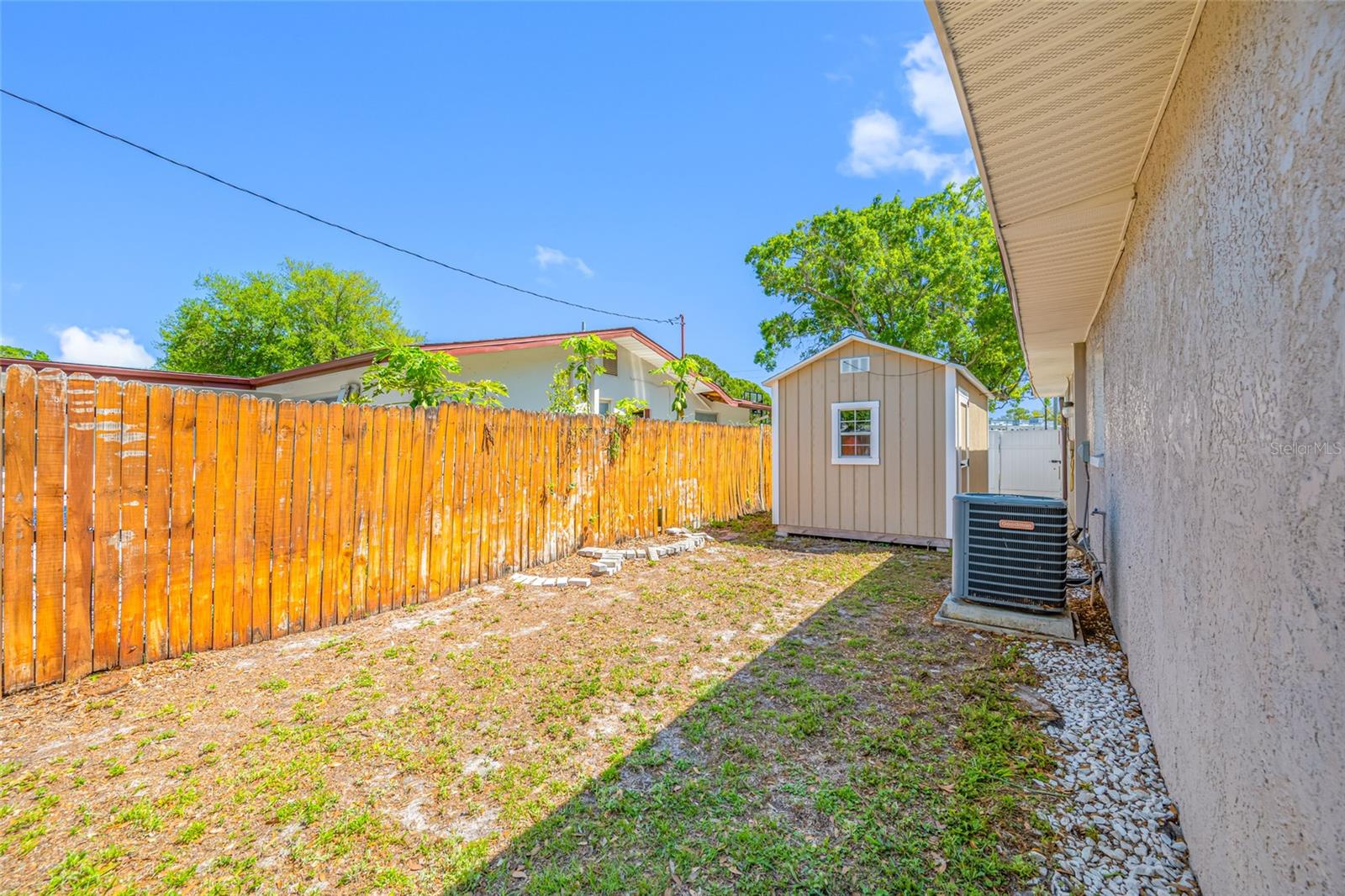2212 NE COACHMAN RD, CLEARWATER, FL, 33765