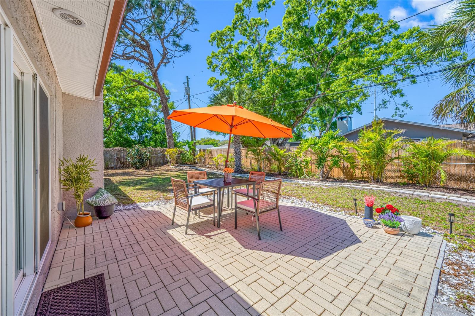 2212 NE COACHMAN RD, CLEARWATER, FL, 33765