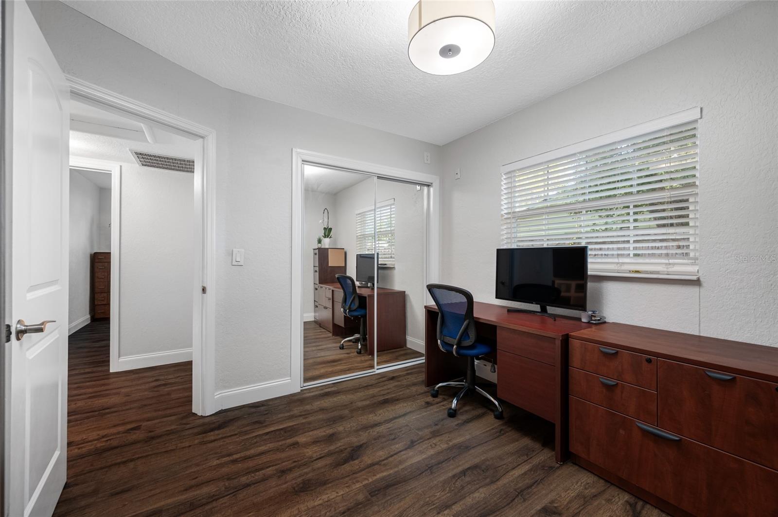 2212 NE COACHMAN RD, CLEARWATER, FL, 33765