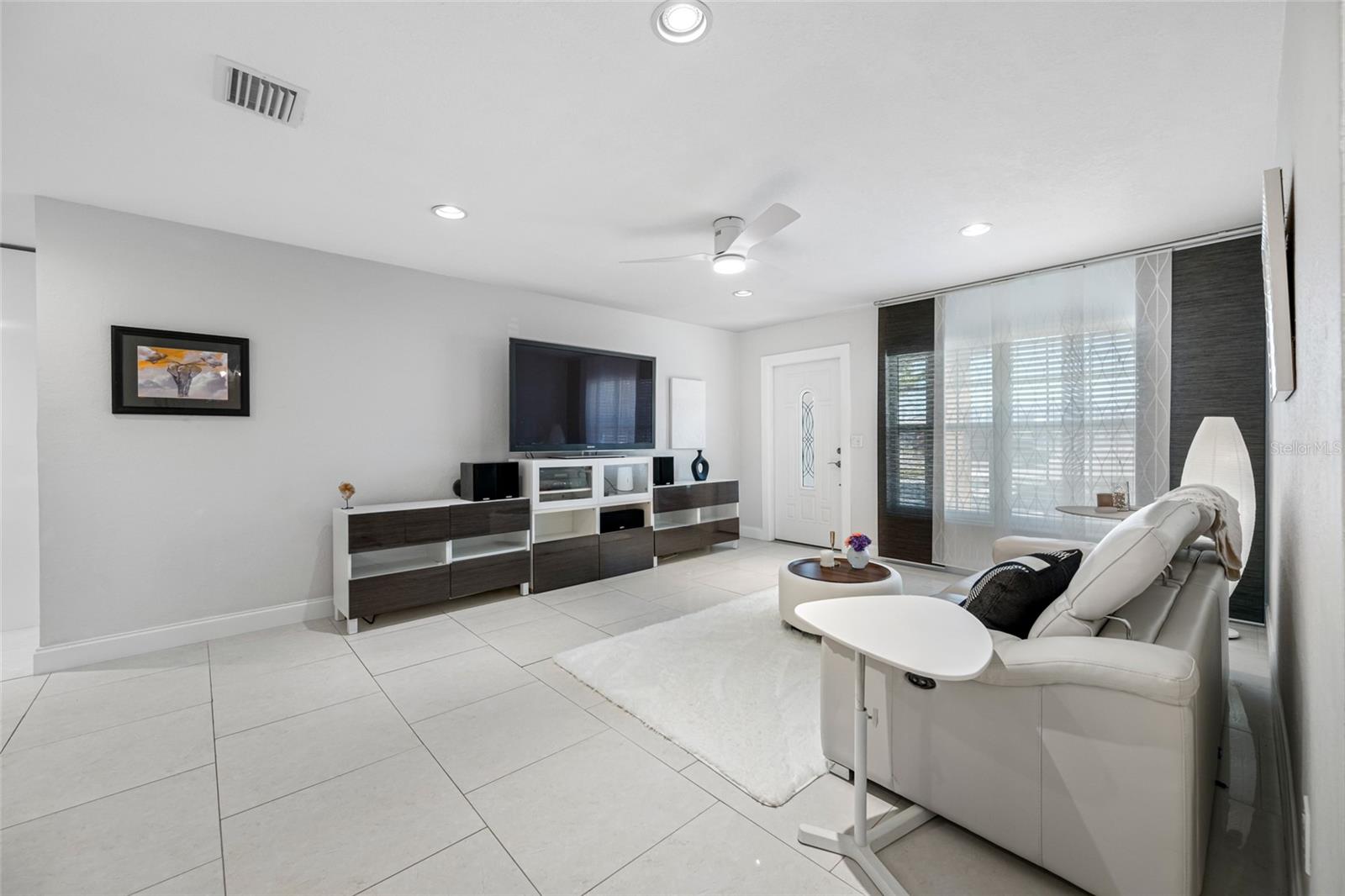 2212 NE COACHMAN RD, CLEARWATER, FL, 33765