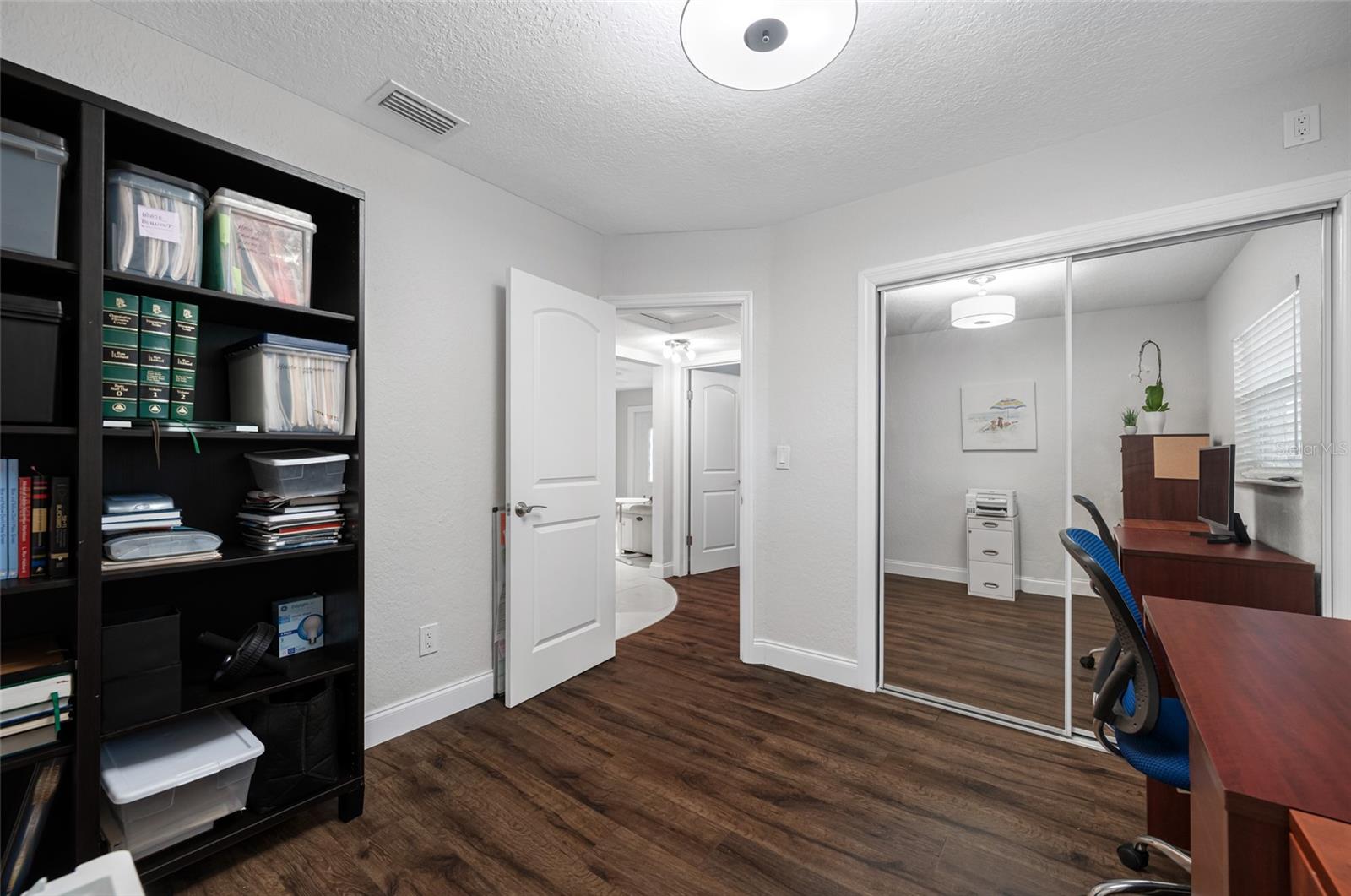 2212 NE COACHMAN RD, CLEARWATER, FL, 33765