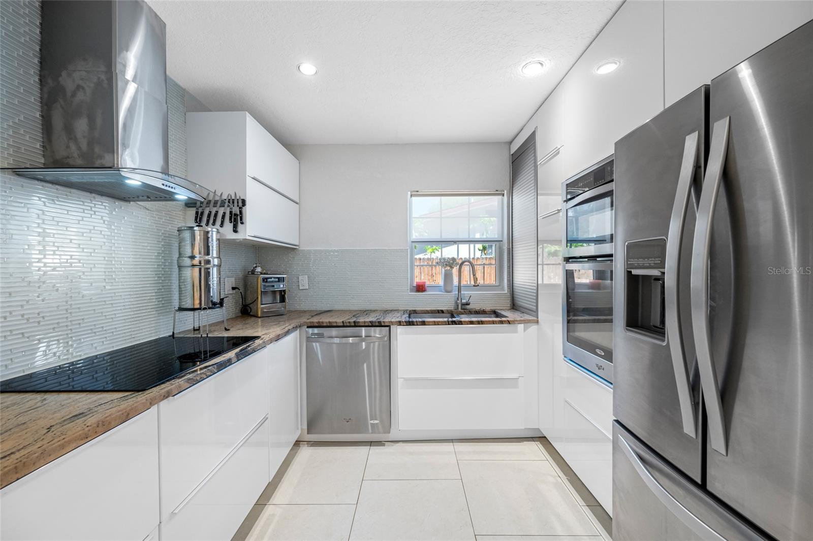 2212 NE COACHMAN RD, CLEARWATER, FL, 33765