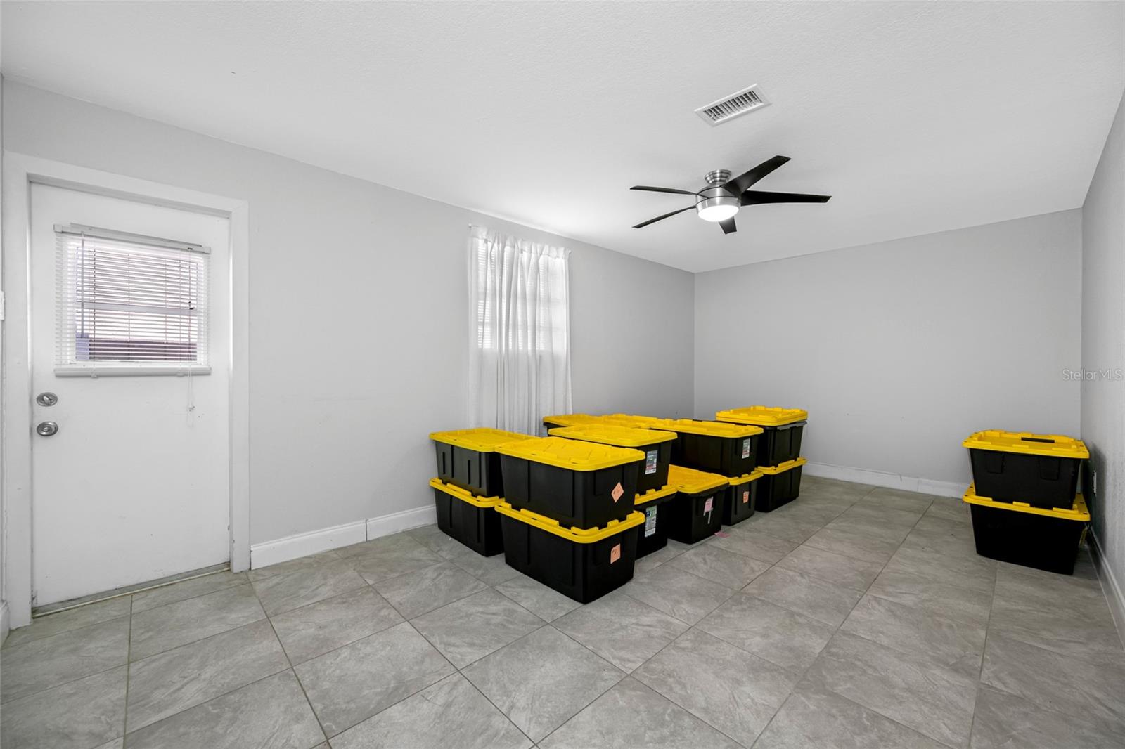 2212 NE COACHMAN RD, CLEARWATER, FL, 33765