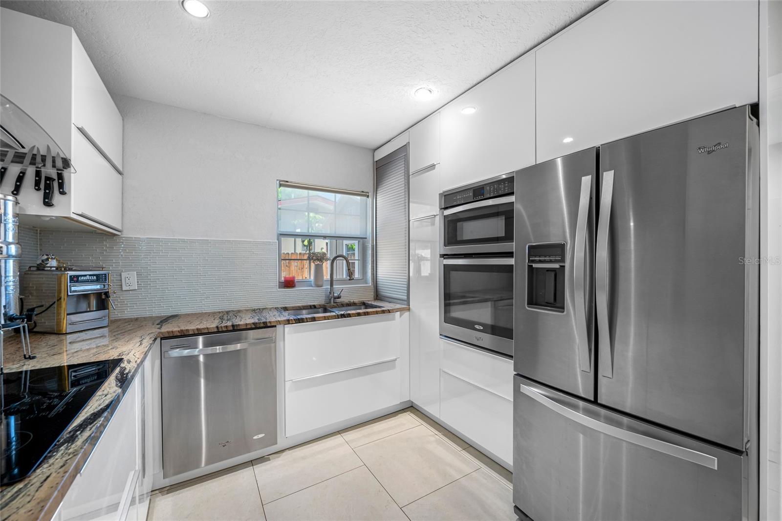 2212 NE COACHMAN RD, CLEARWATER, FL, 33765