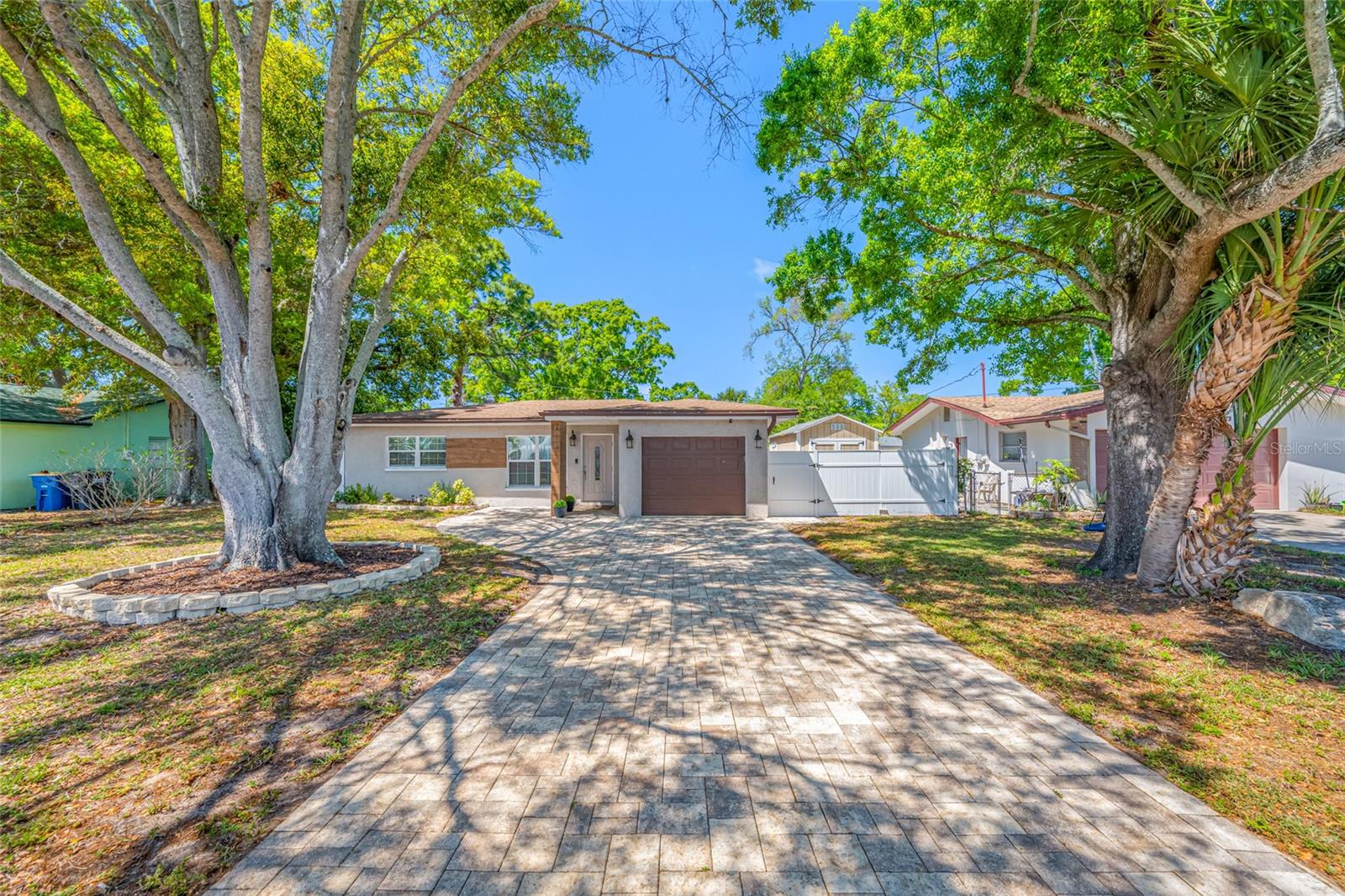 2212 NE COACHMAN RD, CLEARWATER, FL, 33765
