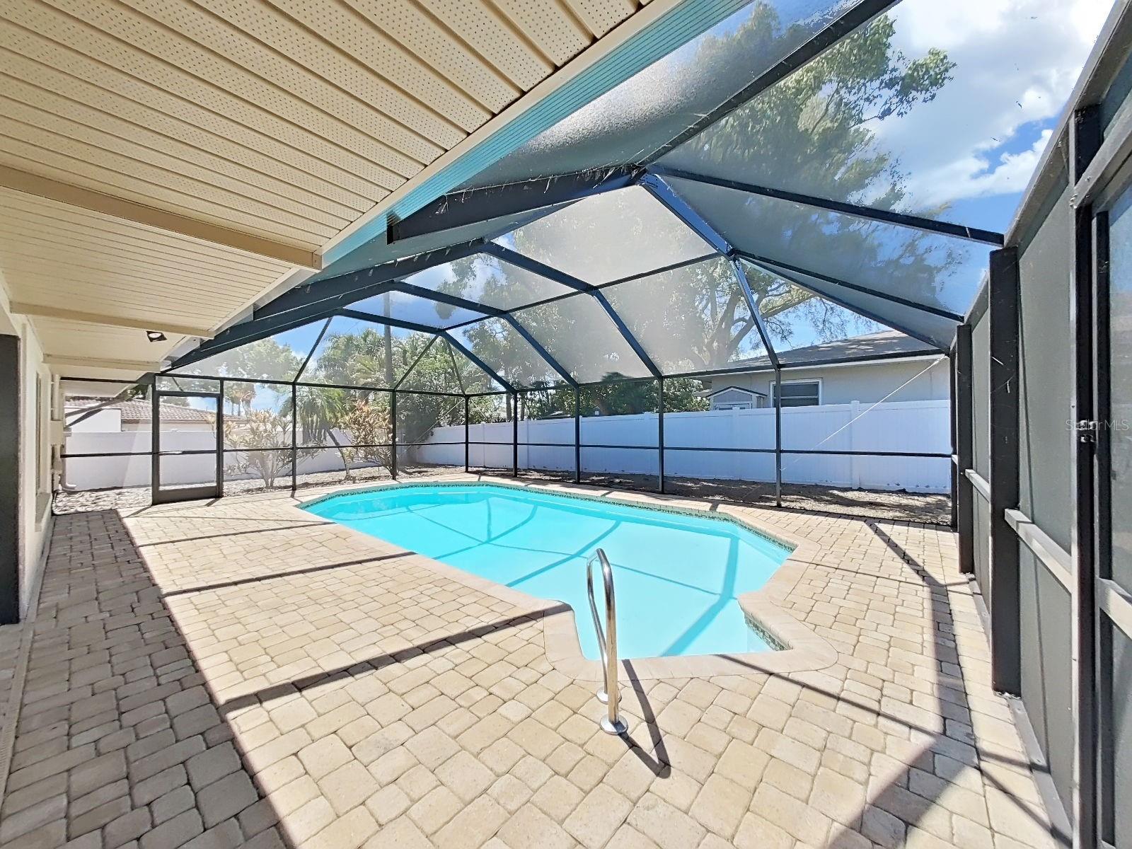 1100 CANTERBURY RD, CLEARWATER, FL, 33764