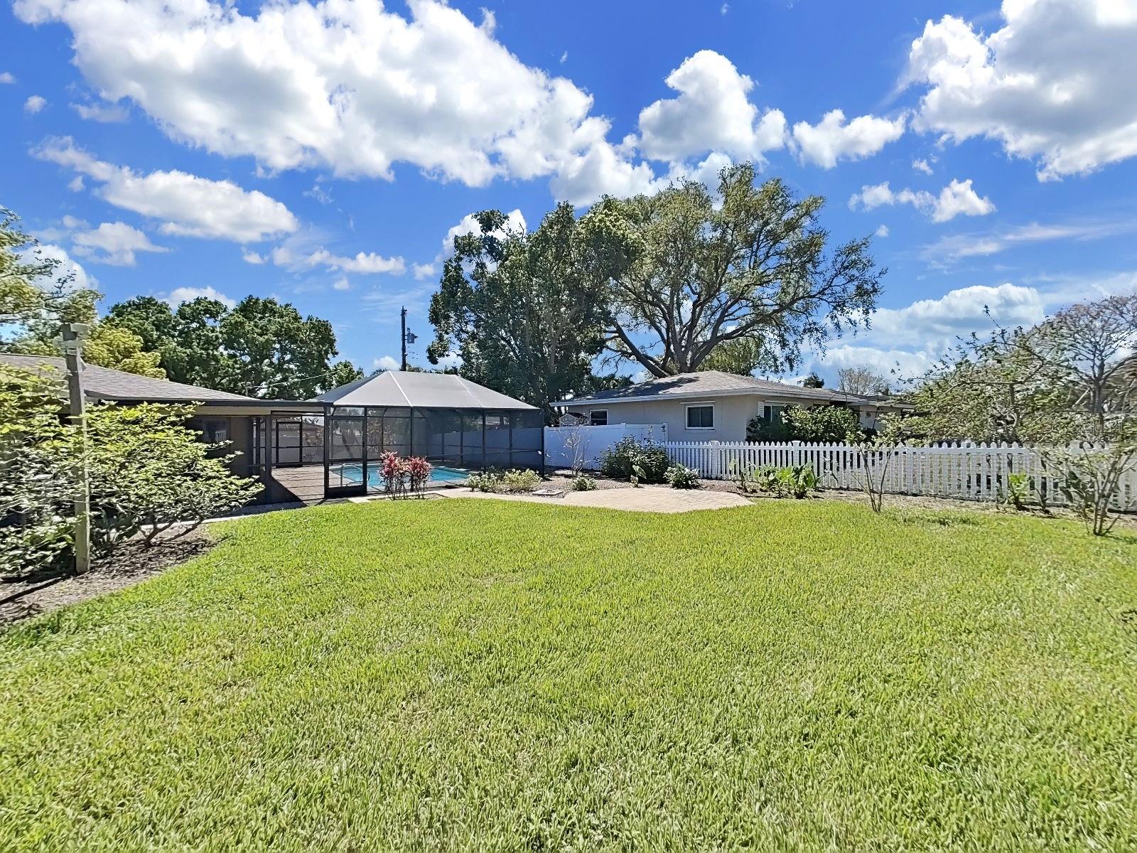 1100 CANTERBURY RD, CLEARWATER, FL, 33764