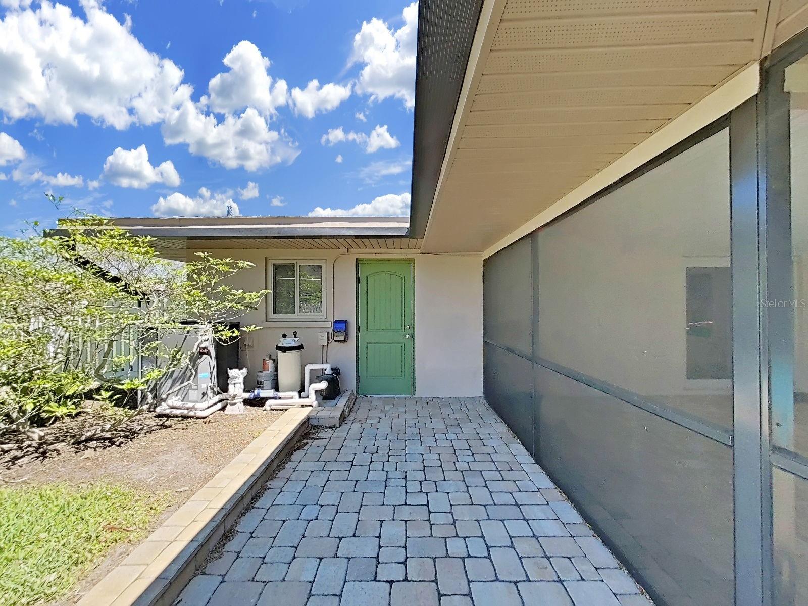 1100 CANTERBURY RD, CLEARWATER, FL, 33764