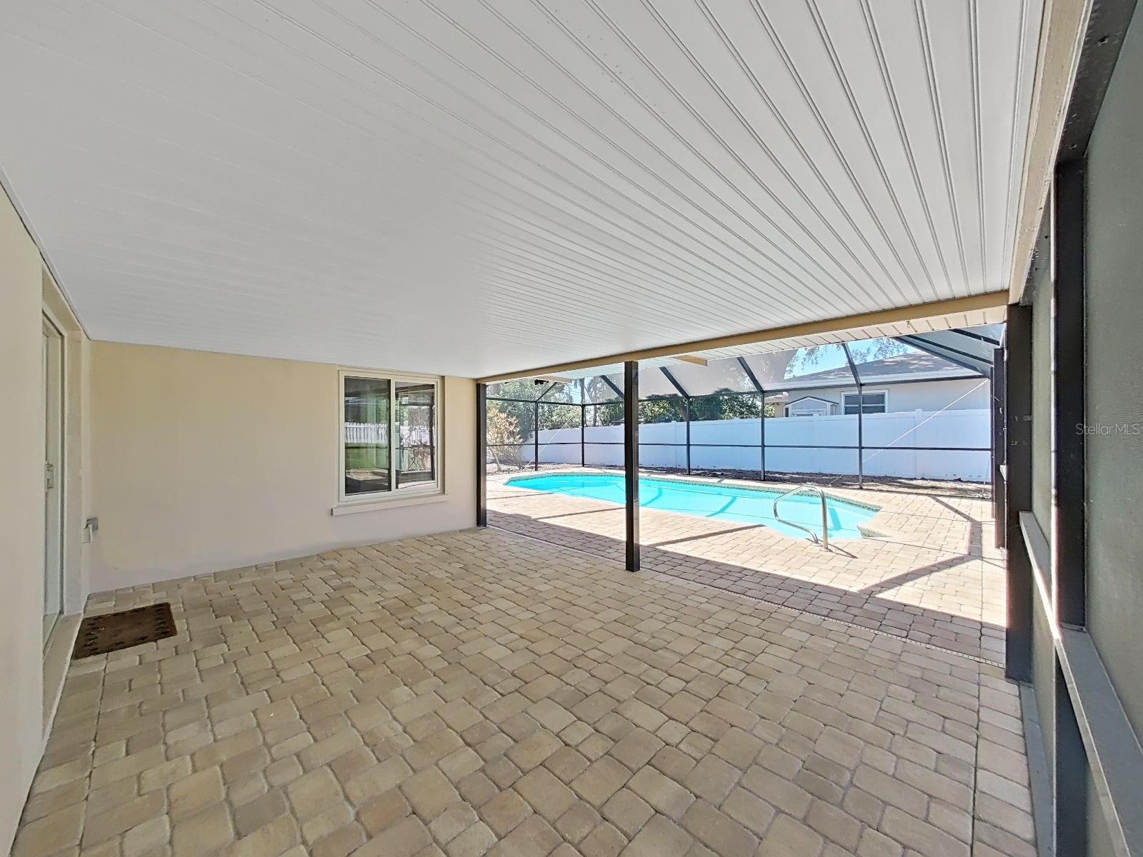 1100 CANTERBURY RD, CLEARWATER, FL, 33764