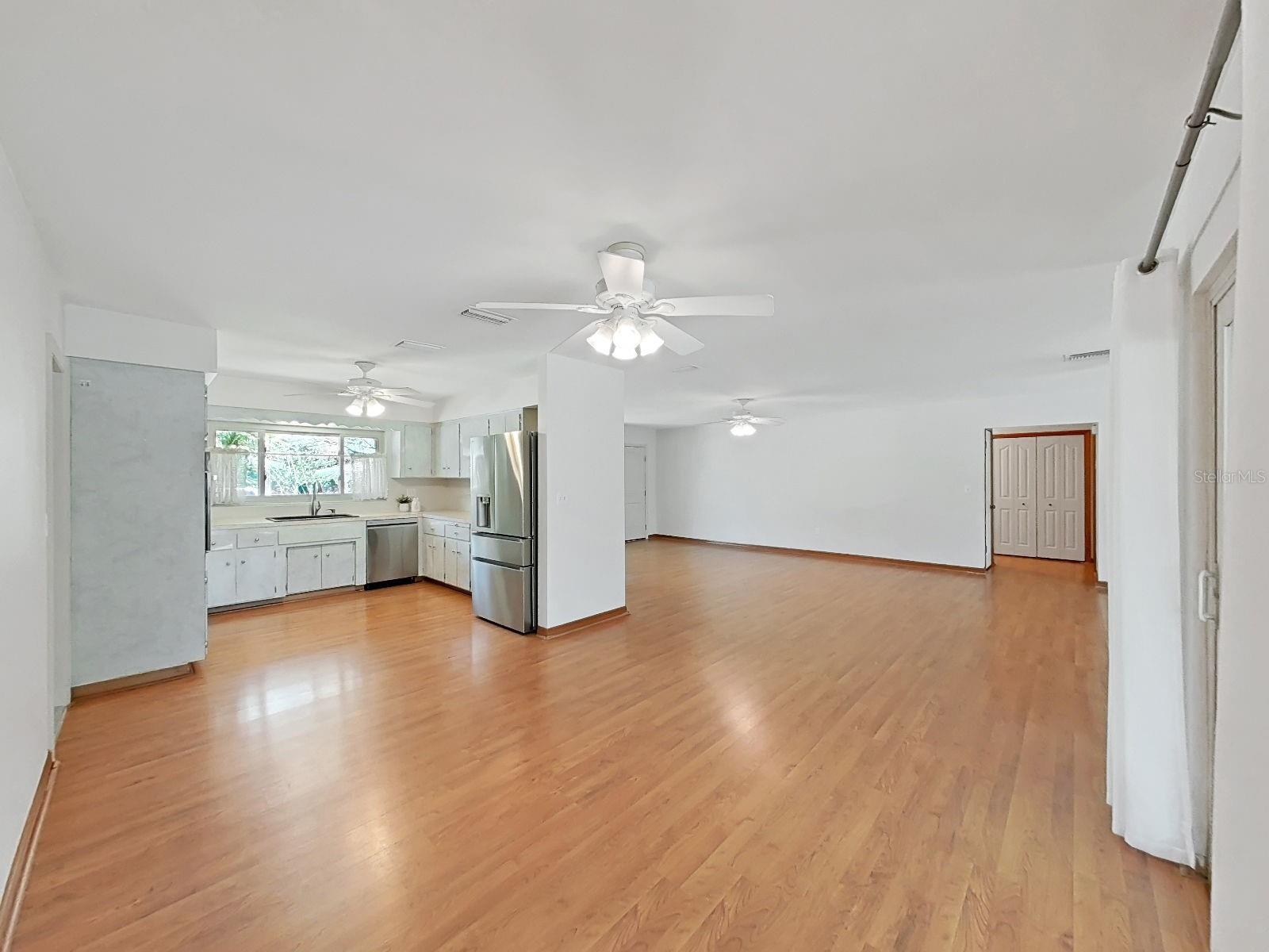 1100 CANTERBURY RD, CLEARWATER, FL, 33764