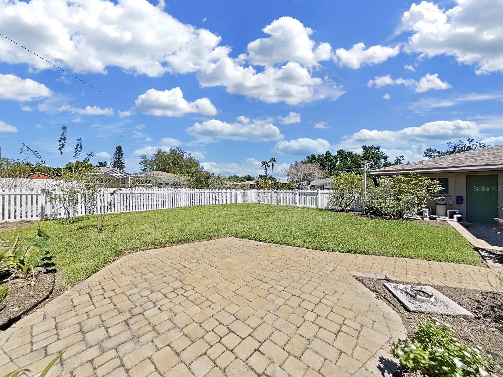 1100 CANTERBURY RD, CLEARWATER, FL, 33764