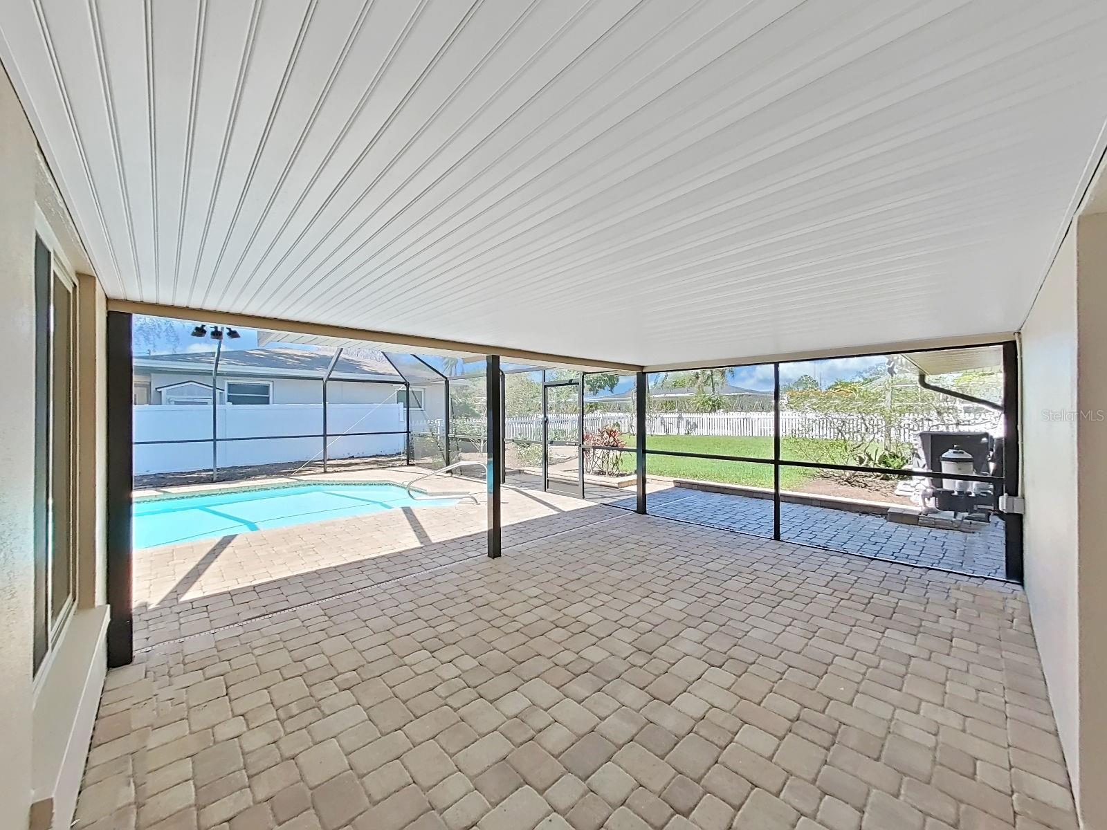 1100 CANTERBURY RD, CLEARWATER, FL, 33764