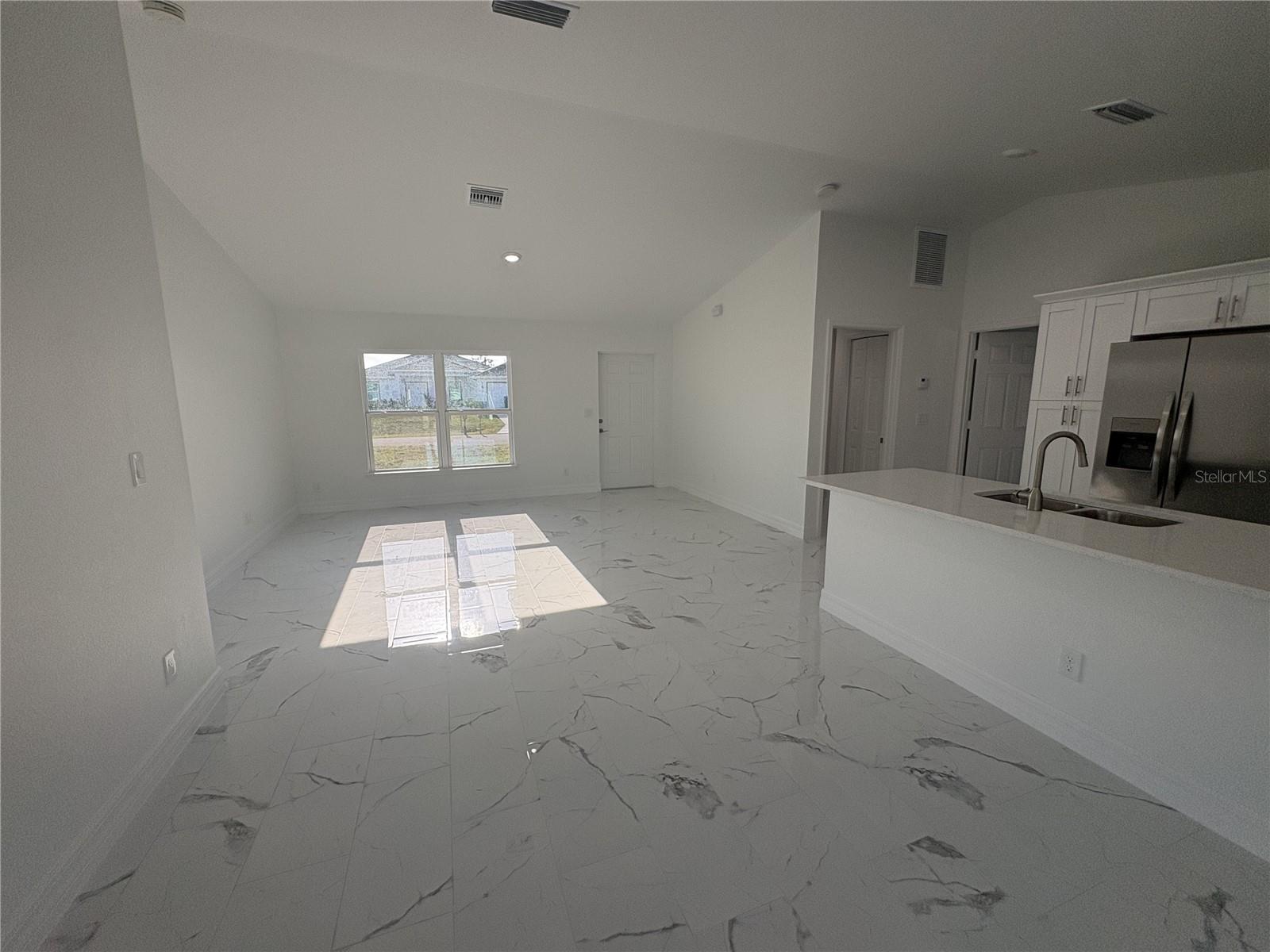 431 NE JUANITA CT, CAPE CORAL, FL, 33909