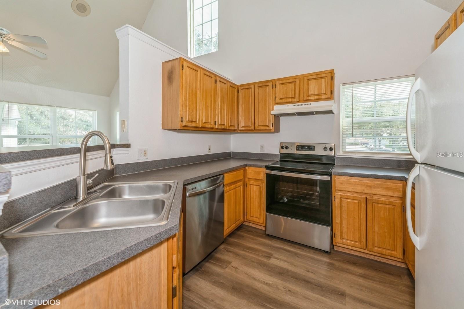 3368 PARKCHESTER SQUARE BLVD #204, ORLANDO, FL, 32835