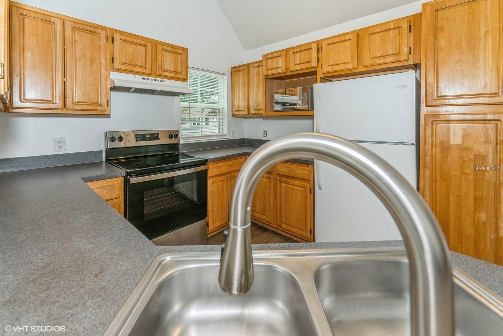 3368 PARKCHESTER SQUARE BLVD #204, ORLANDO, FL, 32835