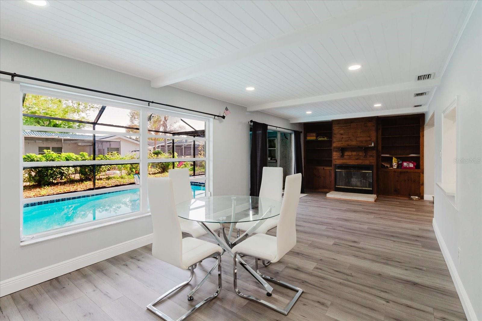 1811 FOREST DR, OLDSMAR, FL, 34677