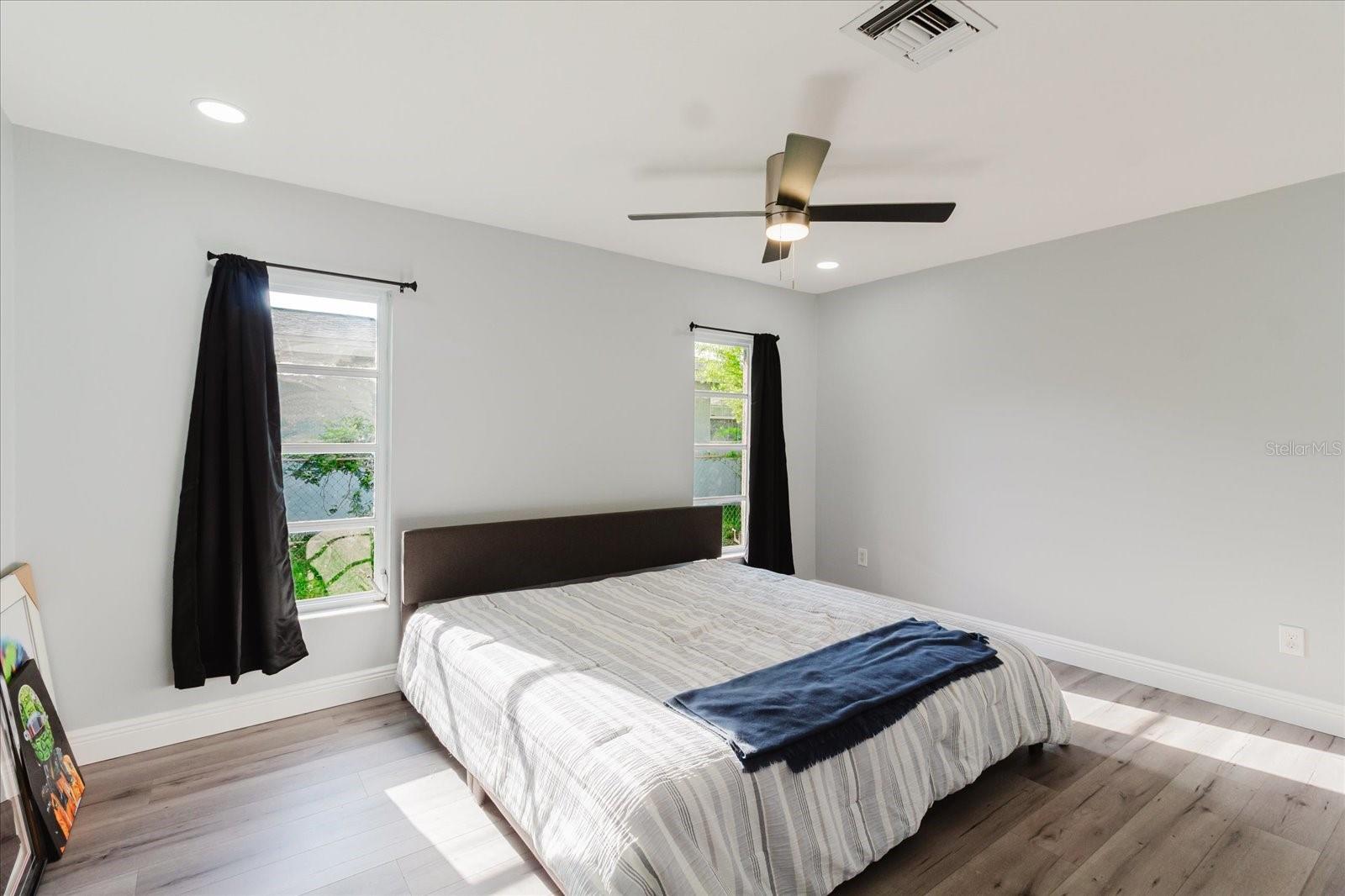 1811 FOREST DR, OLDSMAR, FL, 34677