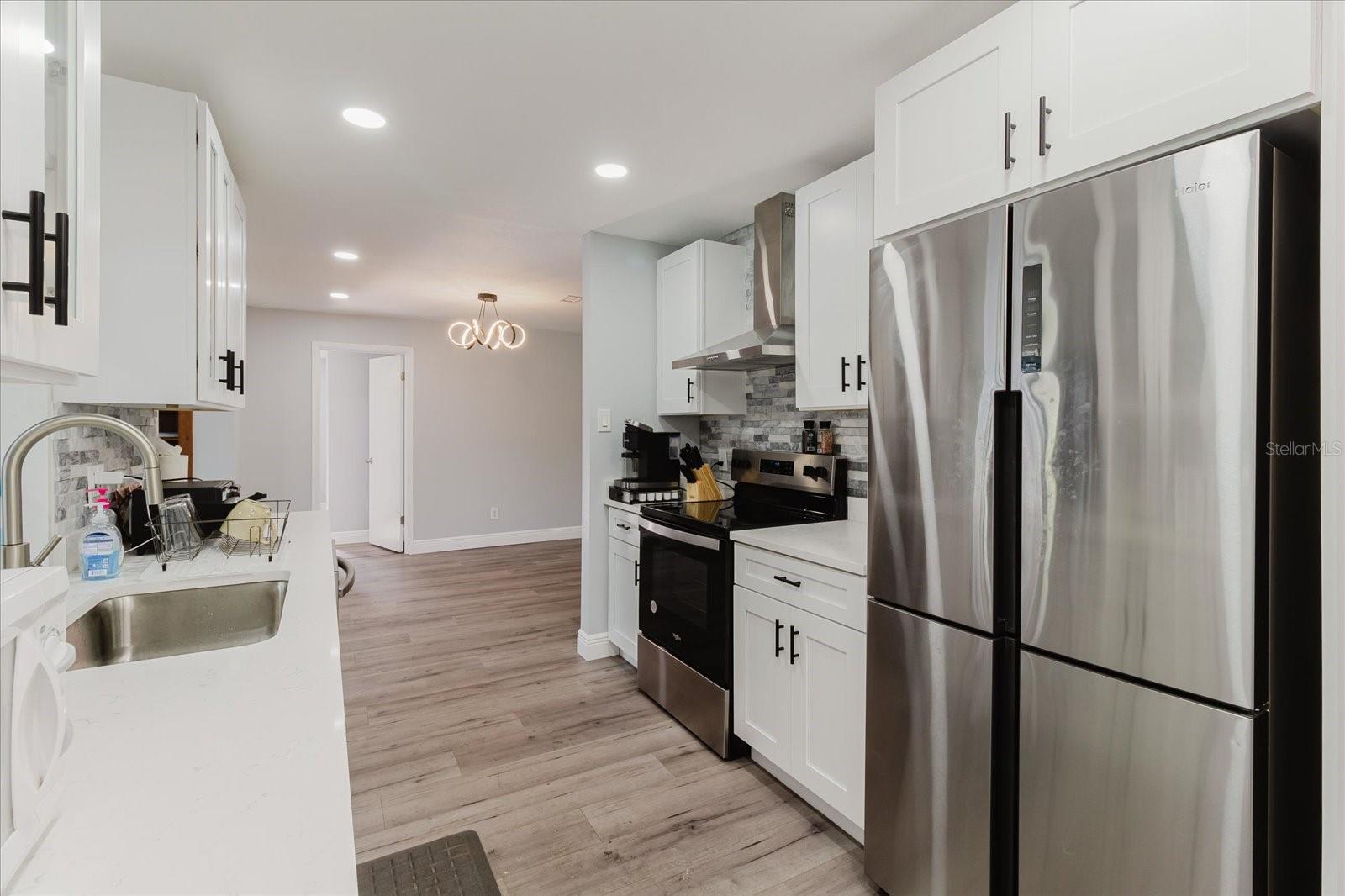 1811 FOREST DR, OLDSMAR, FL, 34677
