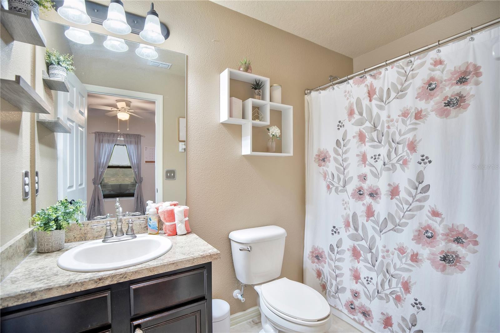 1763 WATERSIDE OAKS DR, ORANGE CITY, FL, 32763