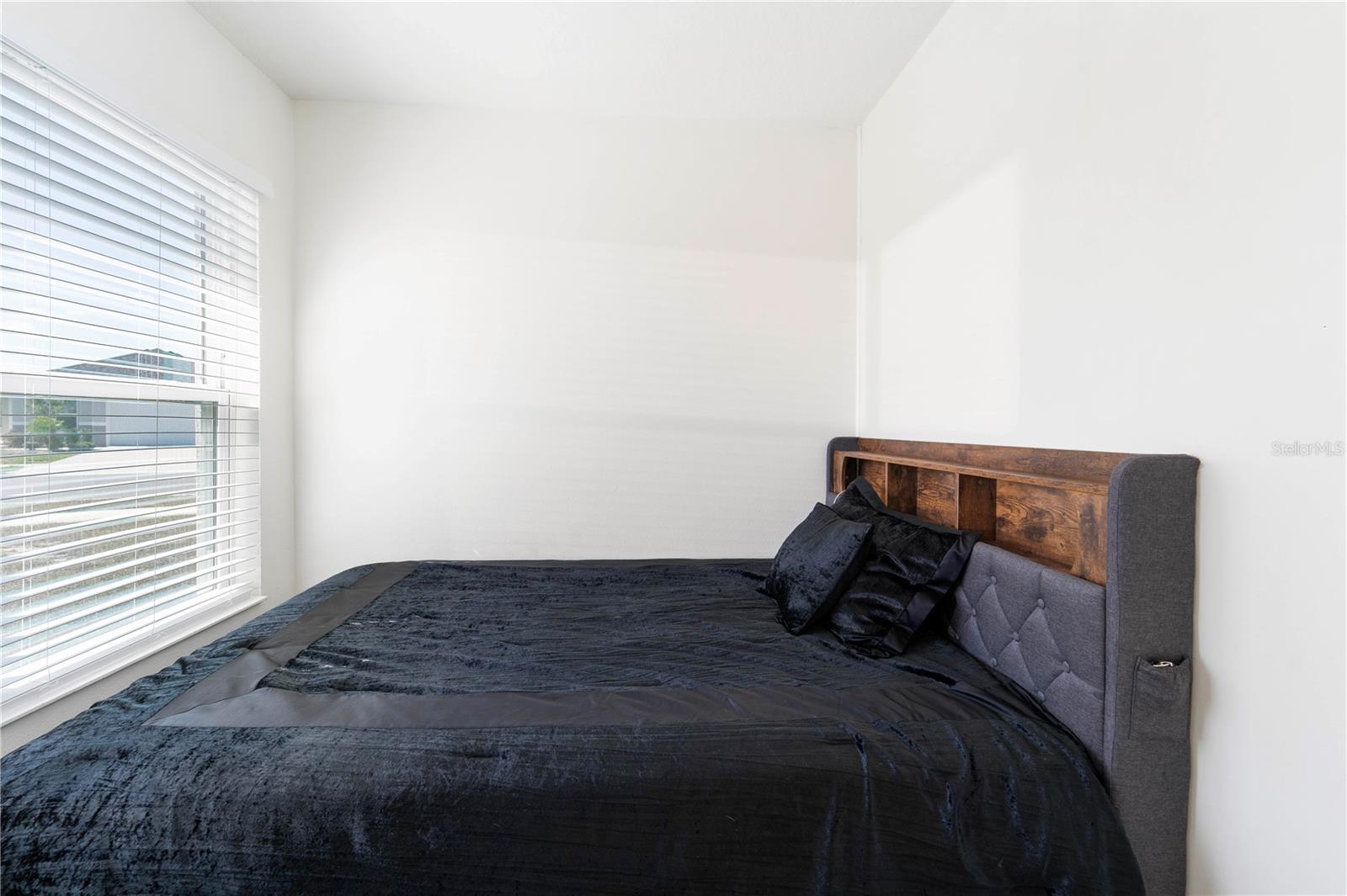 820 OVERPOOL AVE, DAVENPORT, FL, 33896