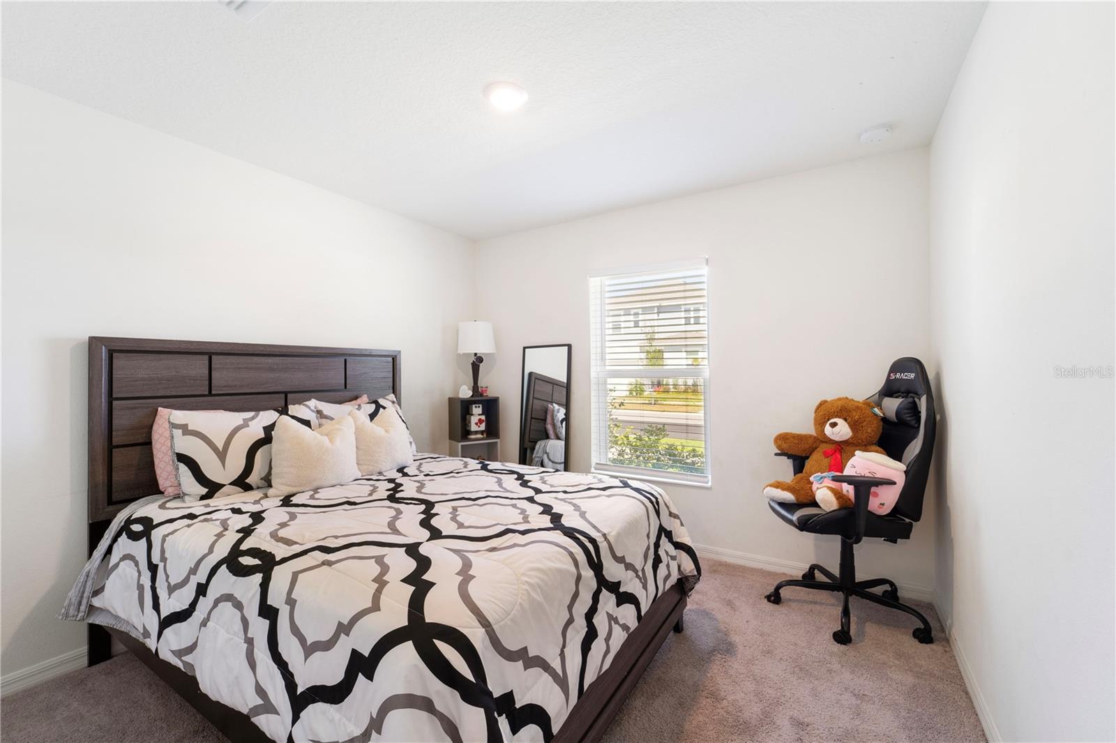 820 OVERPOOL AVE, DAVENPORT, FL, 33896