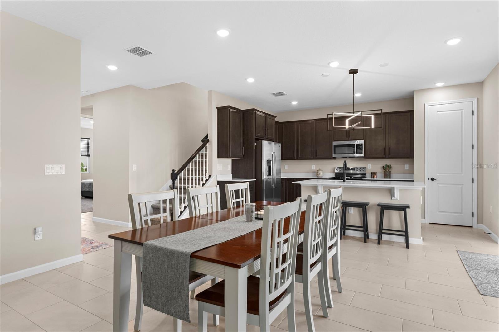 872 GRIFFON AVE, LAKE ALFRED, FL, 33850