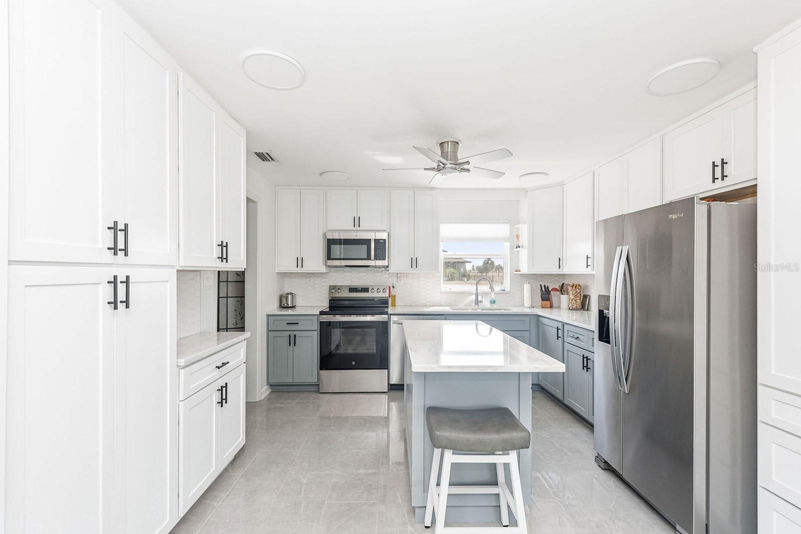 202 CADDY RD, ROTONDA WEST, FL, 33947