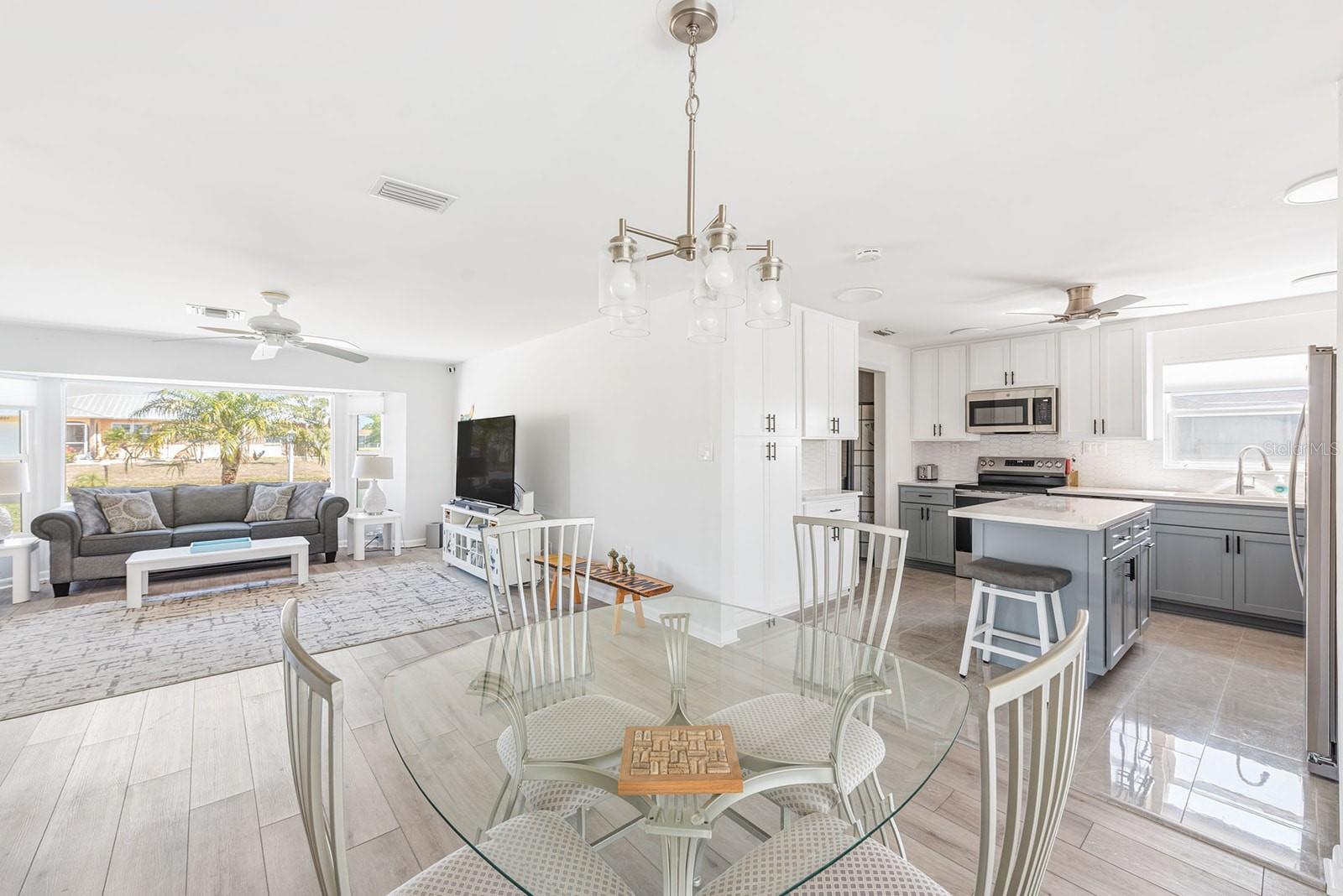 202 CADDY RD, ROTONDA WEST, FL, 33947