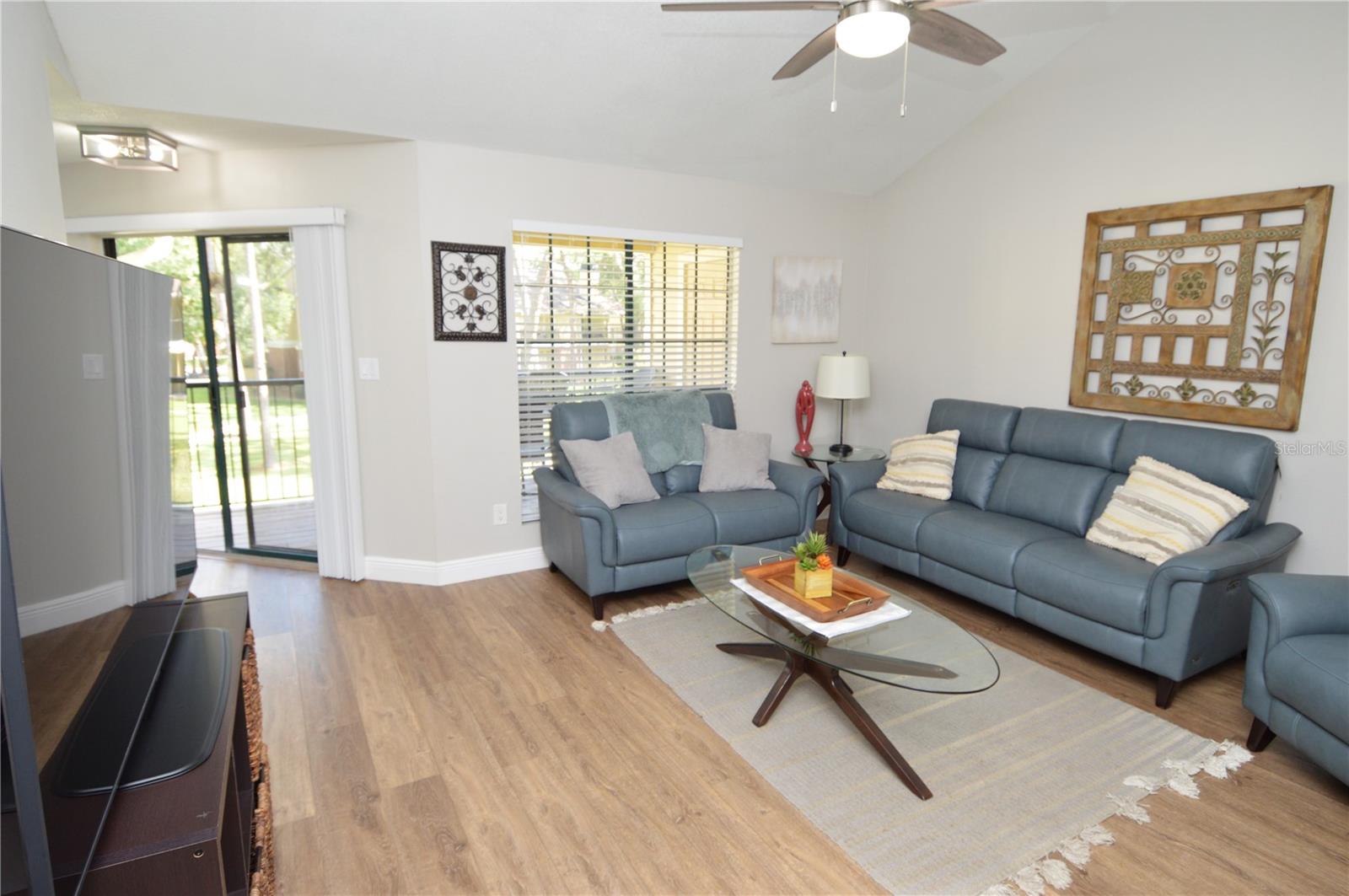 8613 MALLARD RESERVE DR #202, TAMPA, FL, 33614
