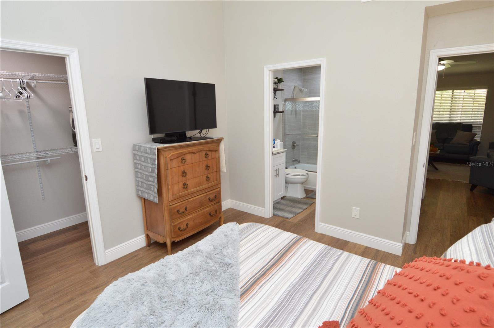 8613 MALLARD RESERVE DR #202, TAMPA, FL, 33614