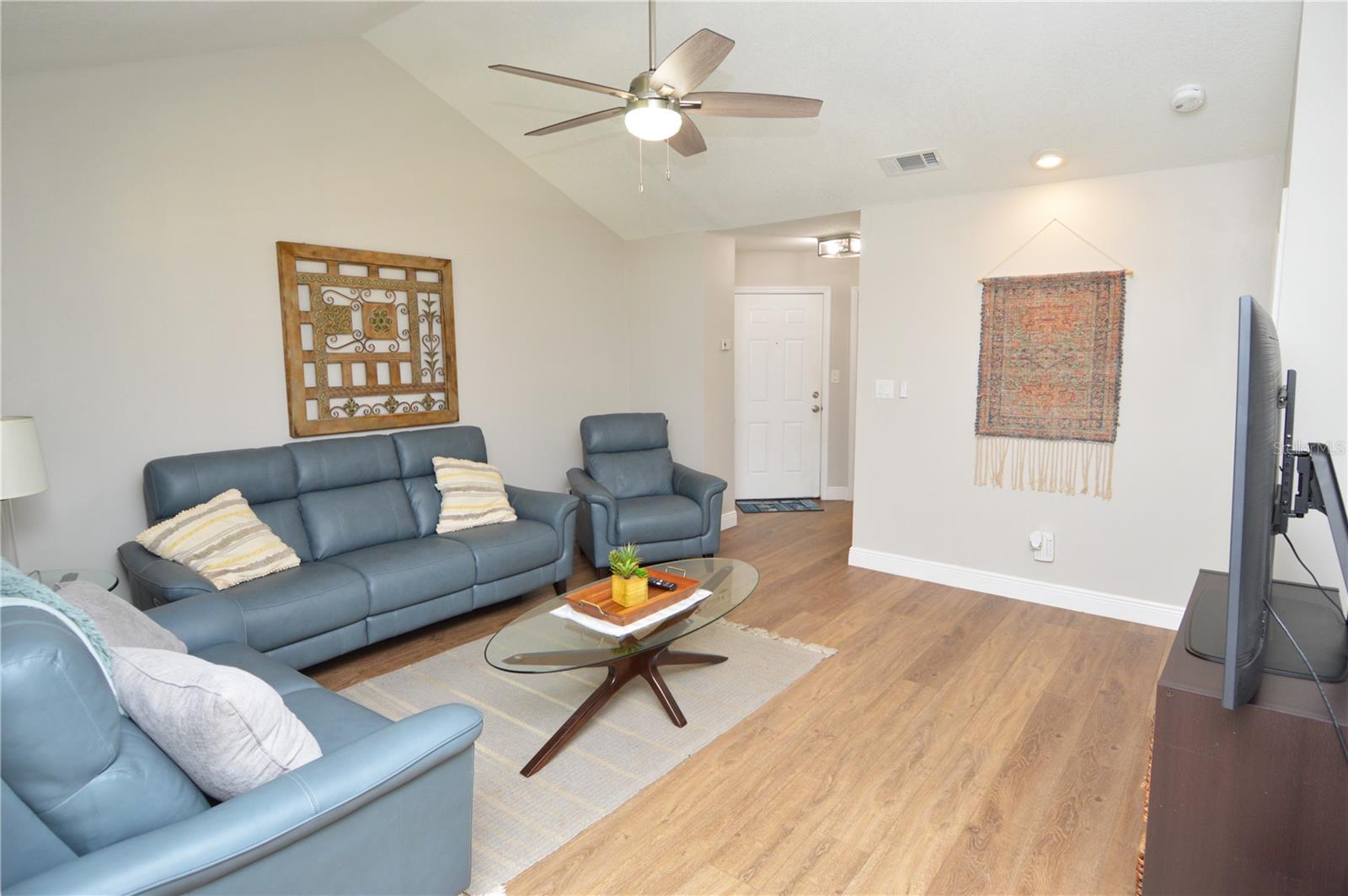 8613 MALLARD RESERVE DR #202, TAMPA, FL, 33614