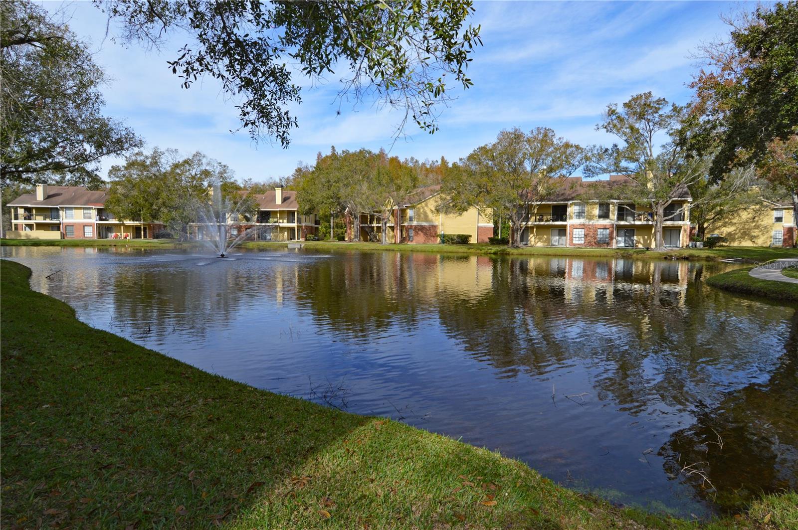 8613 MALLARD RESERVE DR #202, TAMPA, FL, 33614