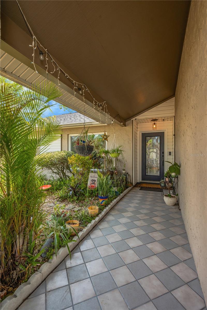 13921 CHERRY DALE LN, TAMPA, FL, 33618