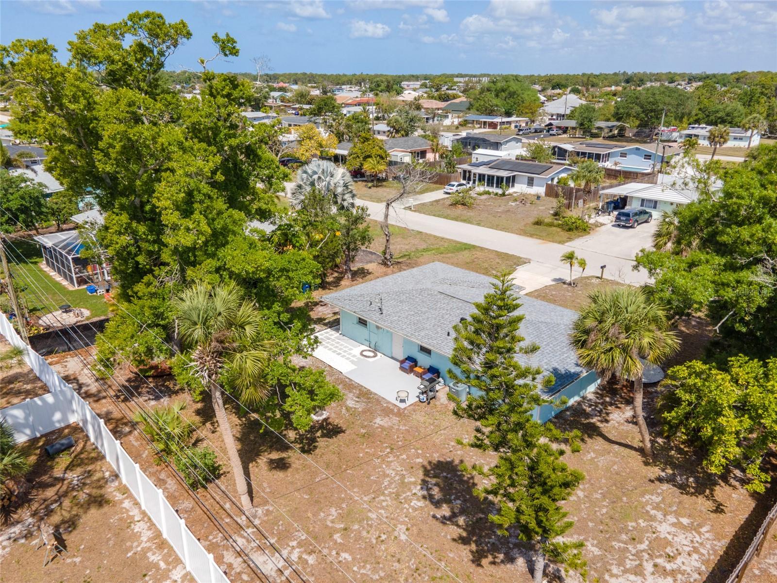 231 LAKEVIEW LN, ENGLEWOOD, FL, 34223