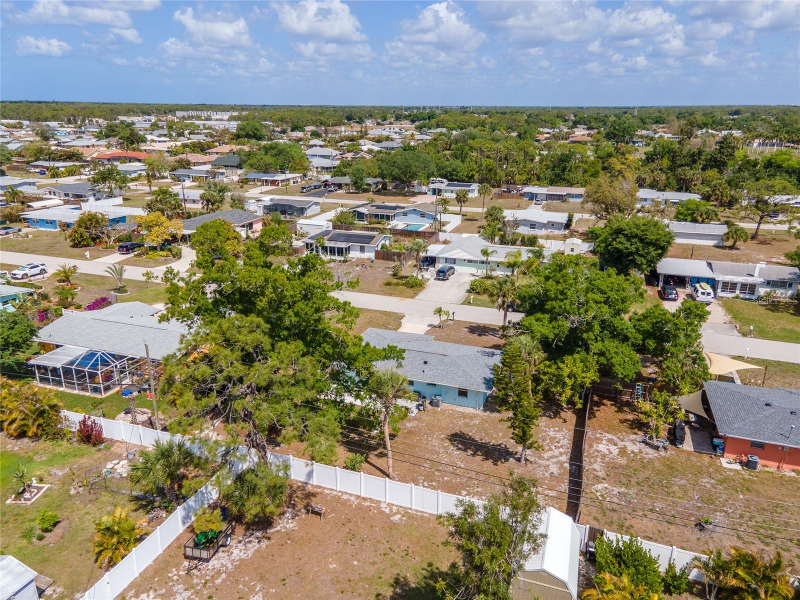 231 LAKEVIEW LN, ENGLEWOOD, FL, 34223
