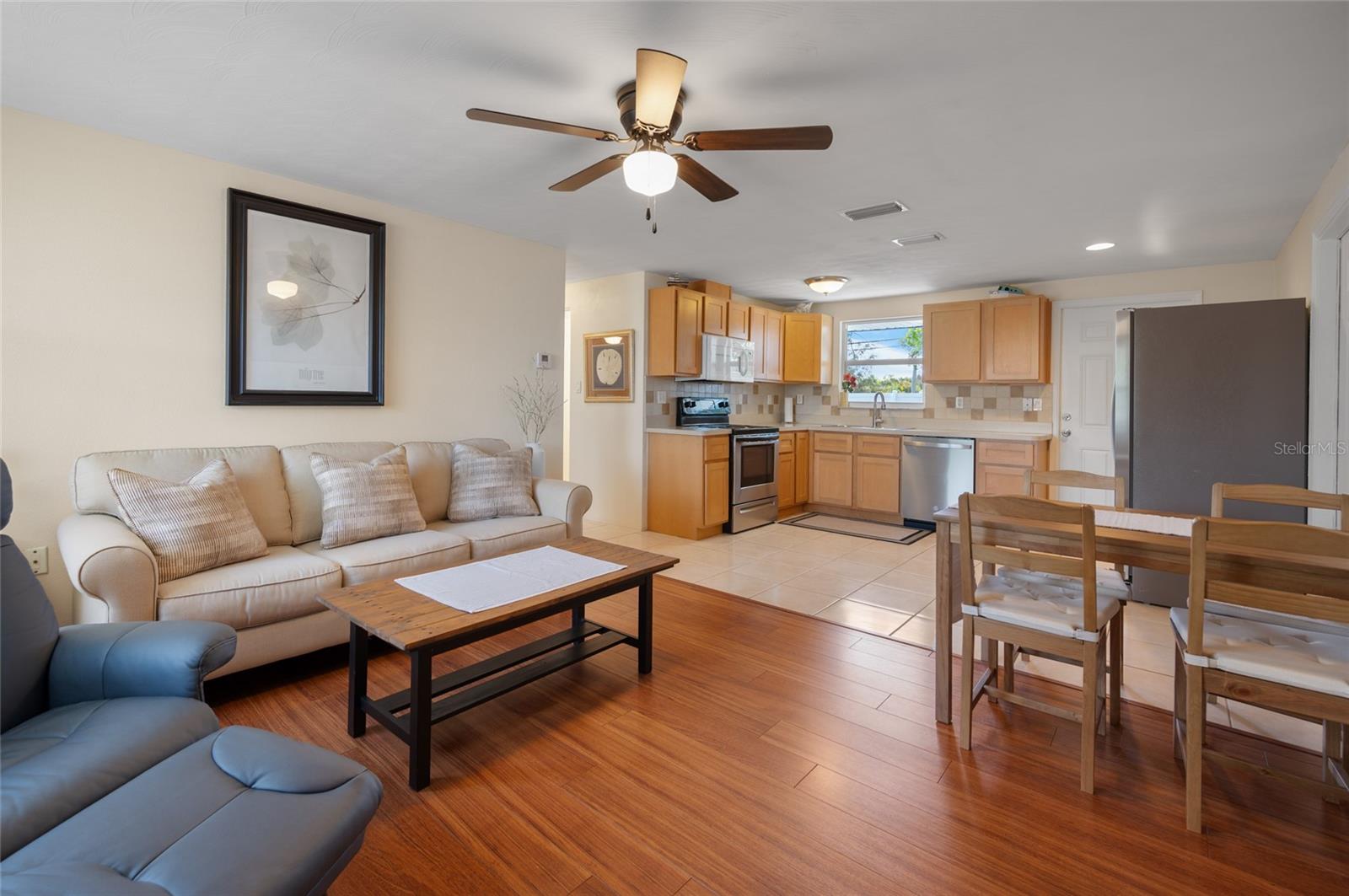 231 LAKEVIEW LN, ENGLEWOOD, FL, 34223