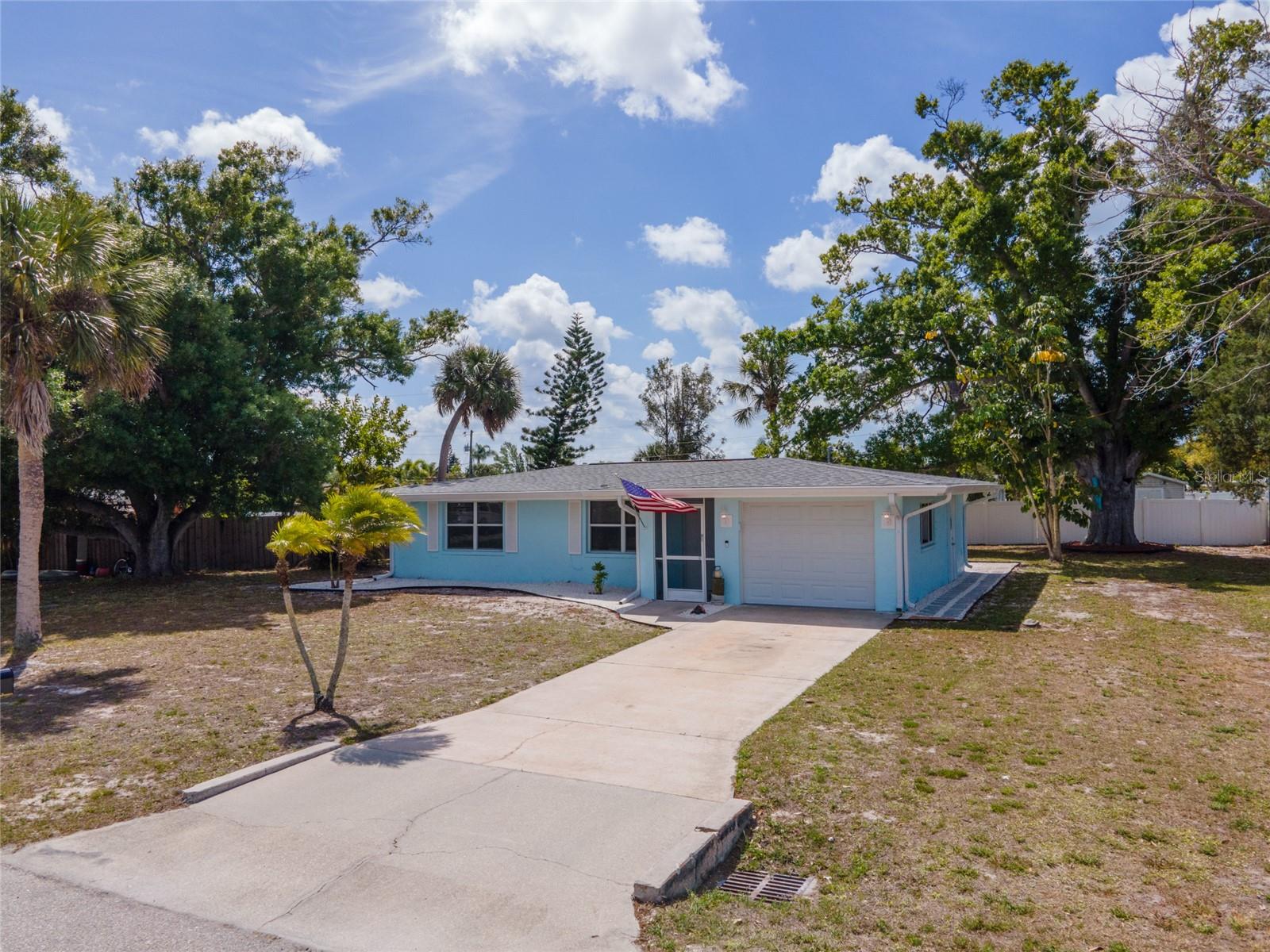 231 LAKEVIEW LN, ENGLEWOOD, FL, 34223