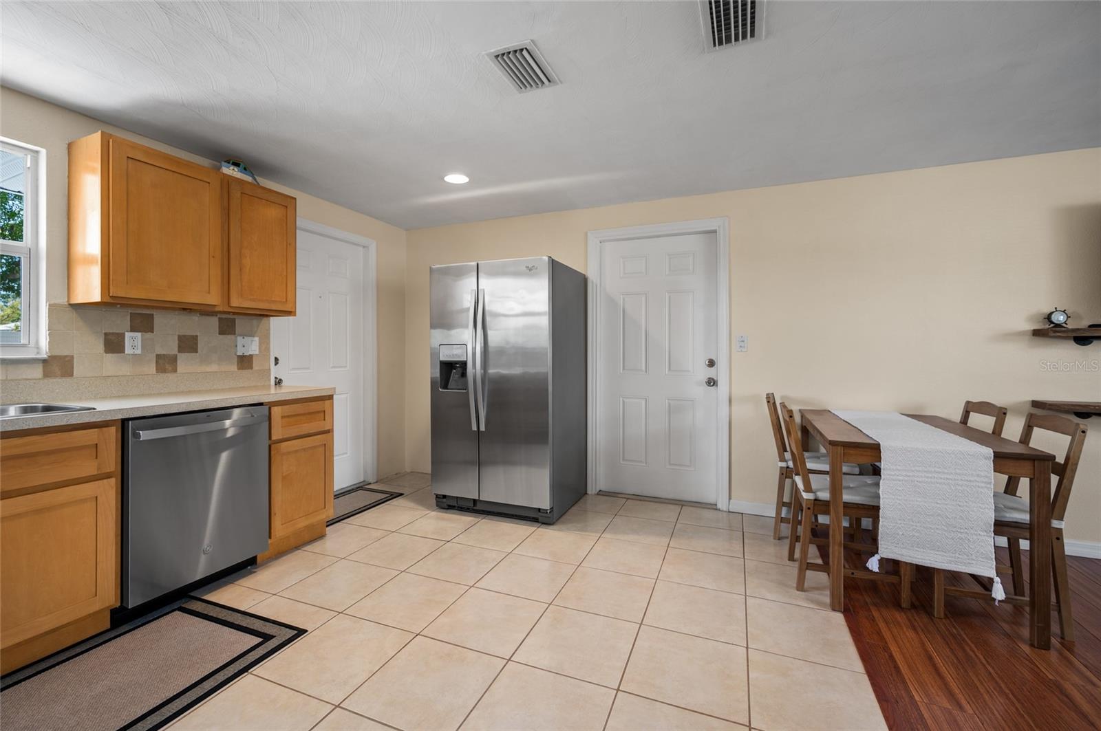 231 LAKEVIEW LN, ENGLEWOOD, FL, 34223