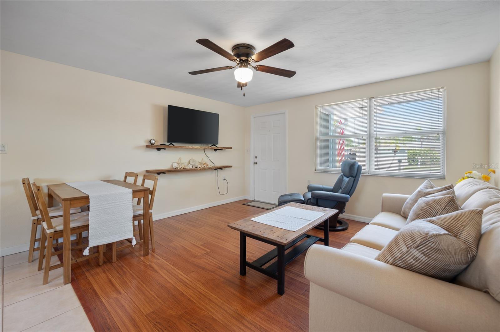 231 LAKEVIEW LN, ENGLEWOOD, FL, 34223