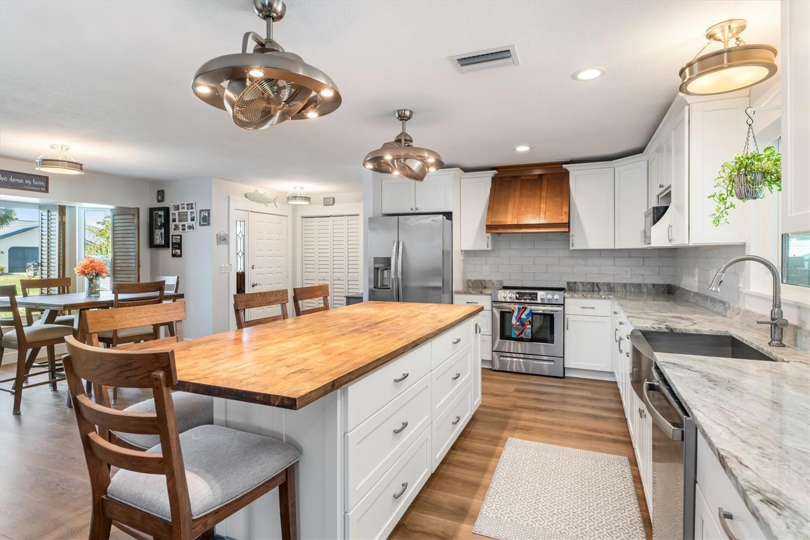 10104 RAFFERTY AVE, ENGLEWOOD, FL, 34224