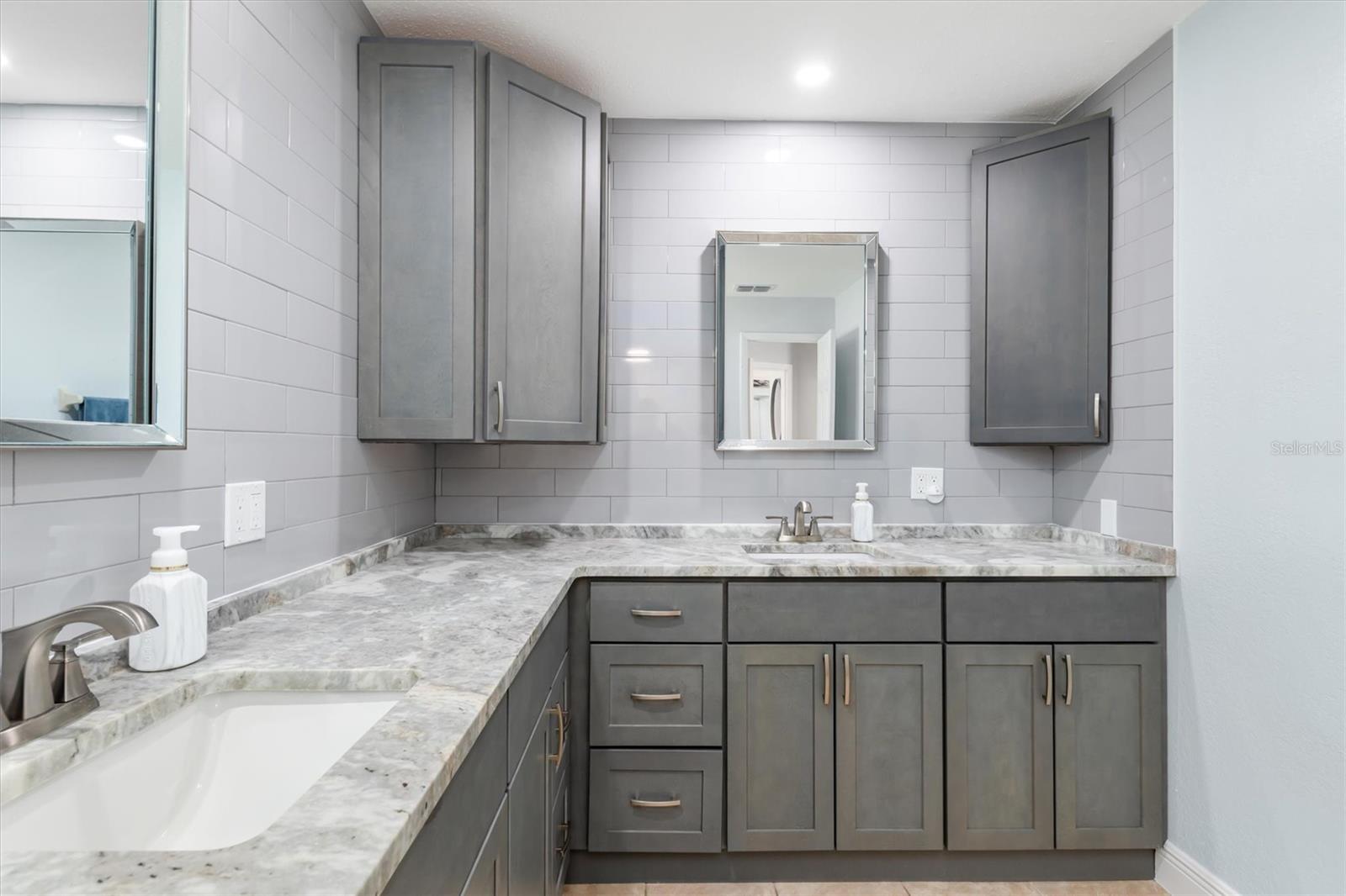 10104 RAFFERTY AVE, ENGLEWOOD, FL, 34224